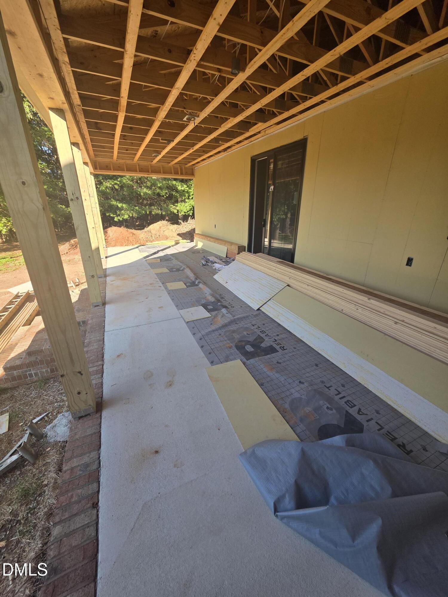 2550 Millbrook Drive Property Photo 12