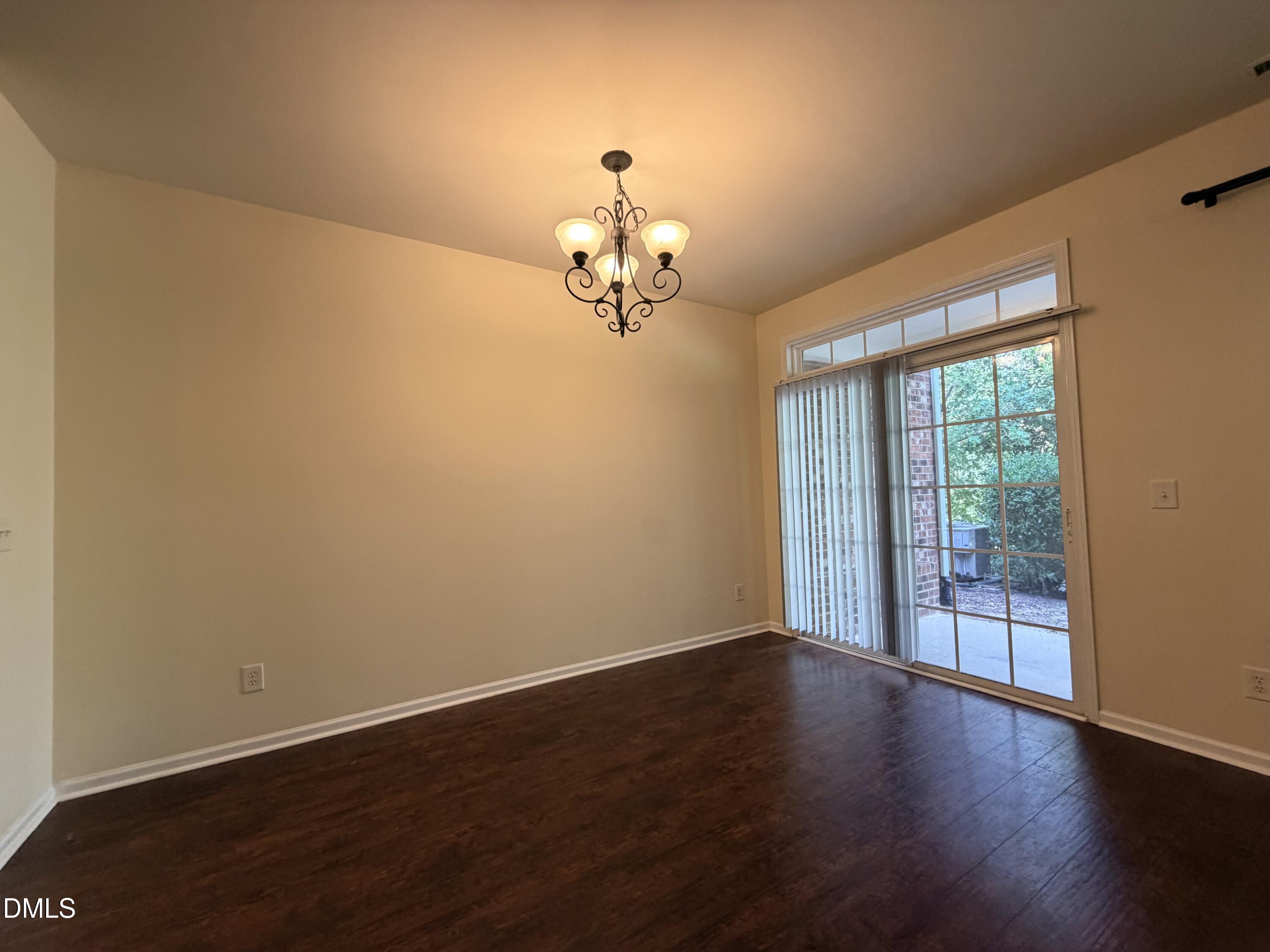 124 Longchamp Lane Property Photo 4