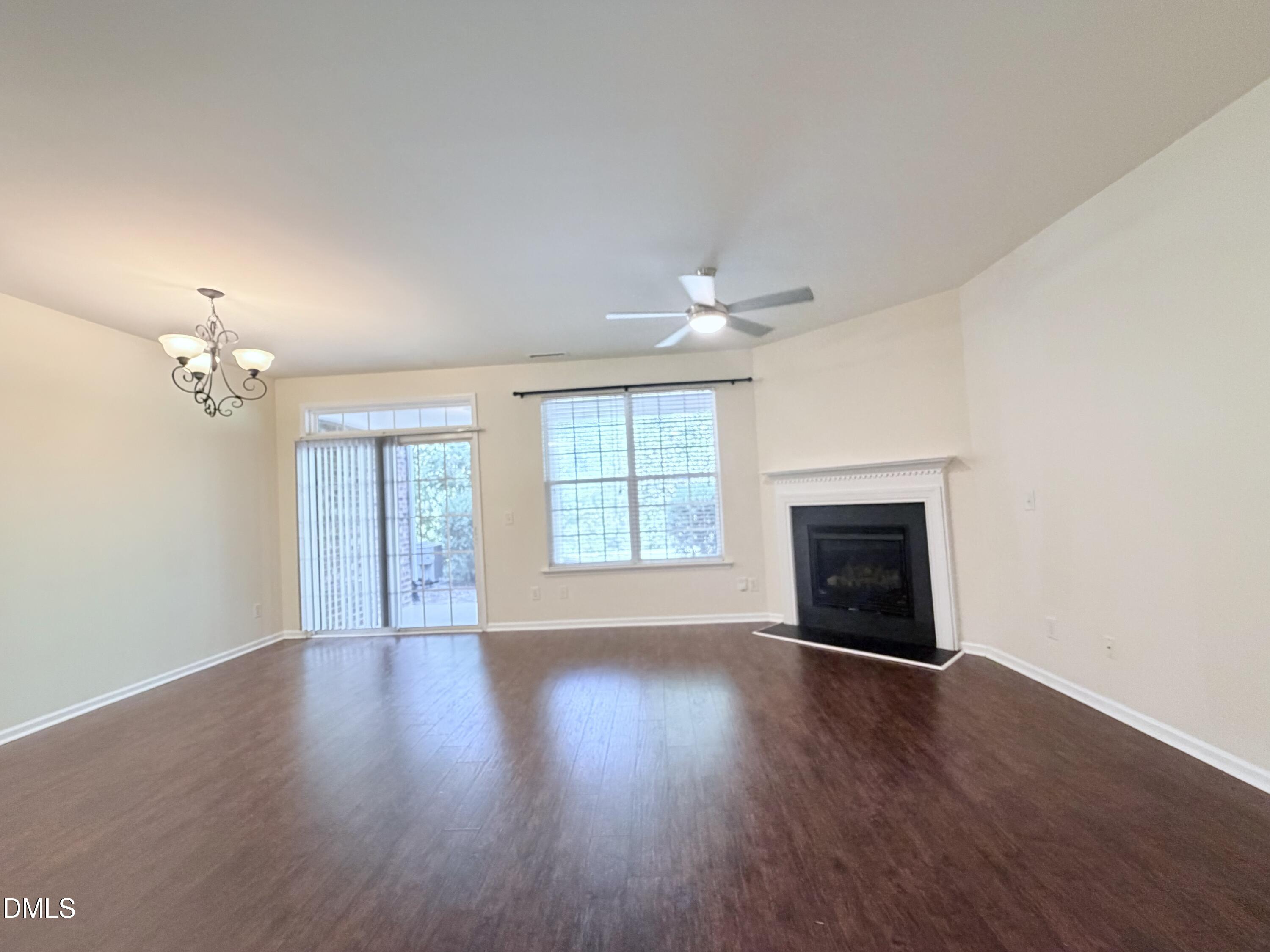 124 Longchamp Lane Property Photo 6