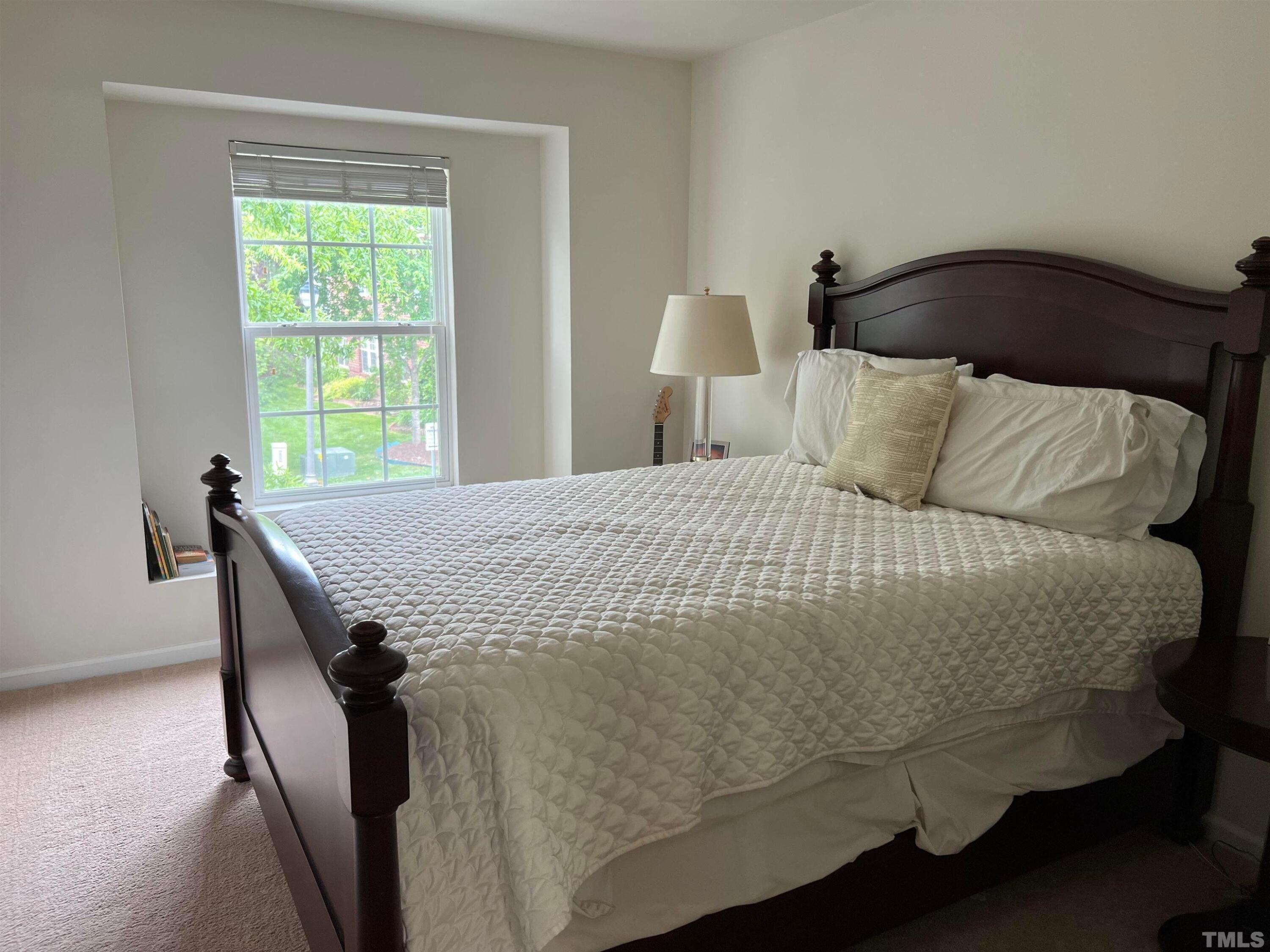 124 Longchamp Lane Property Photo 8