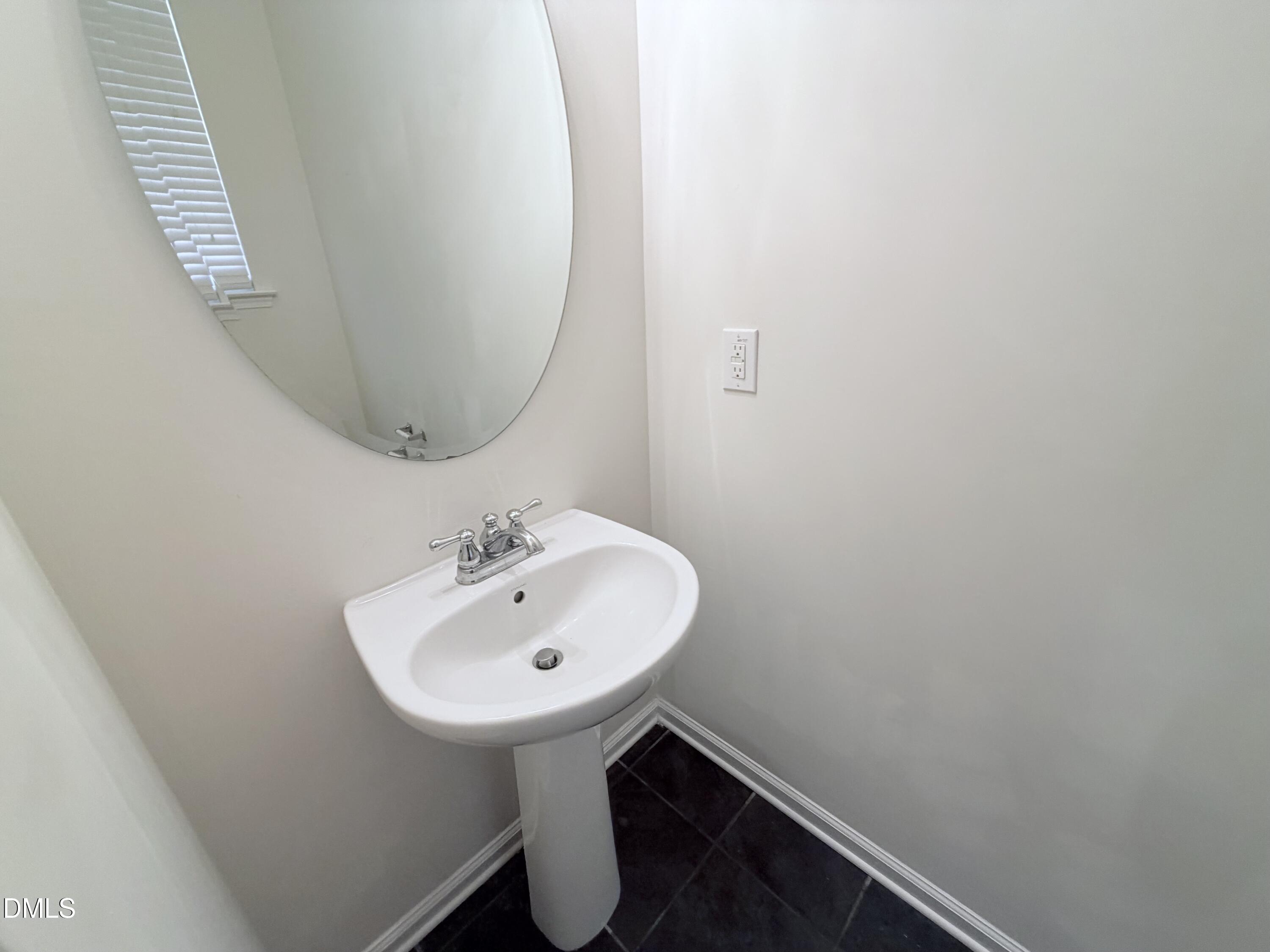 124 Longchamp Lane Property Photo 8