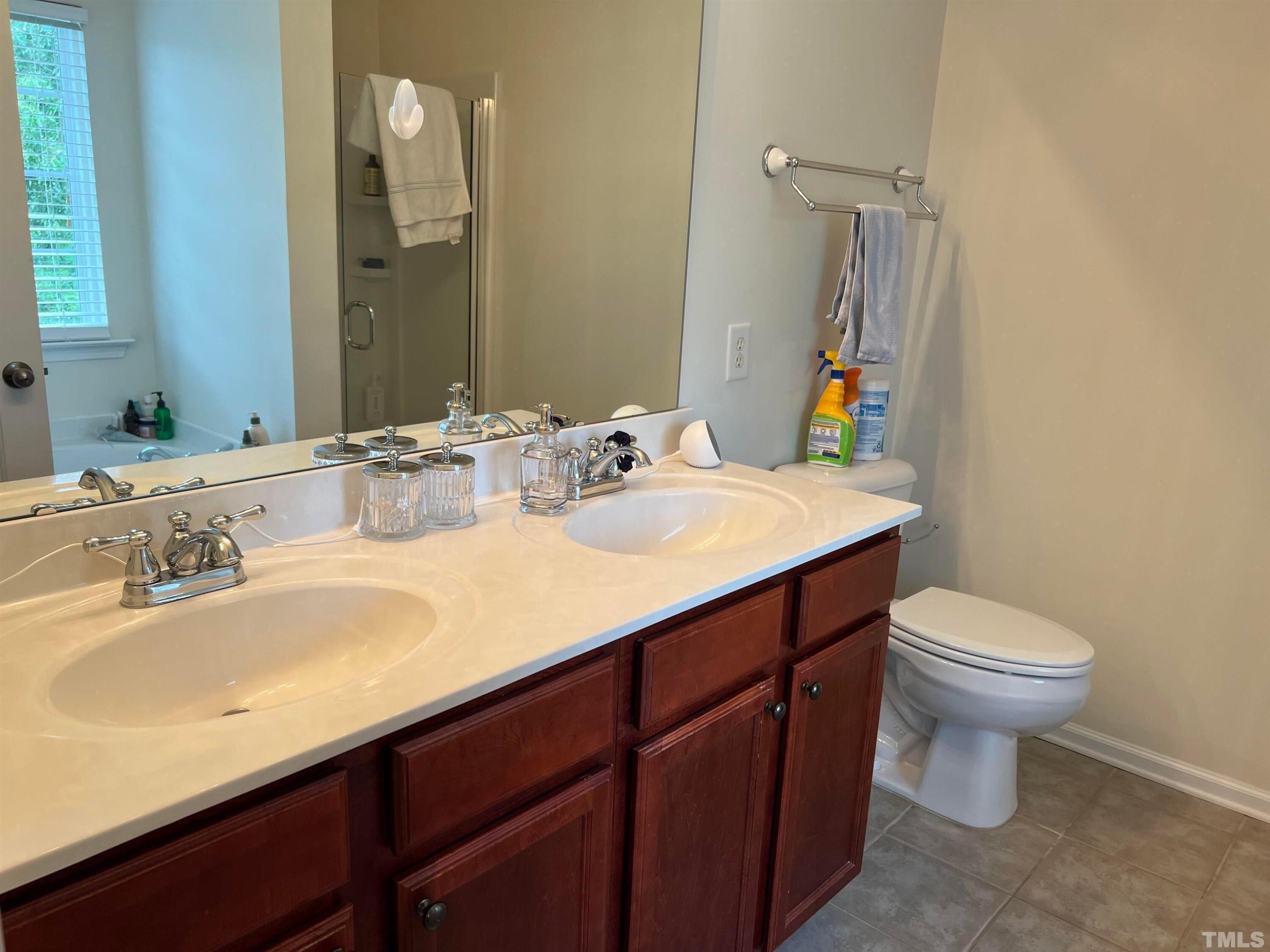 124 Longchamp Lane Property Photo 12