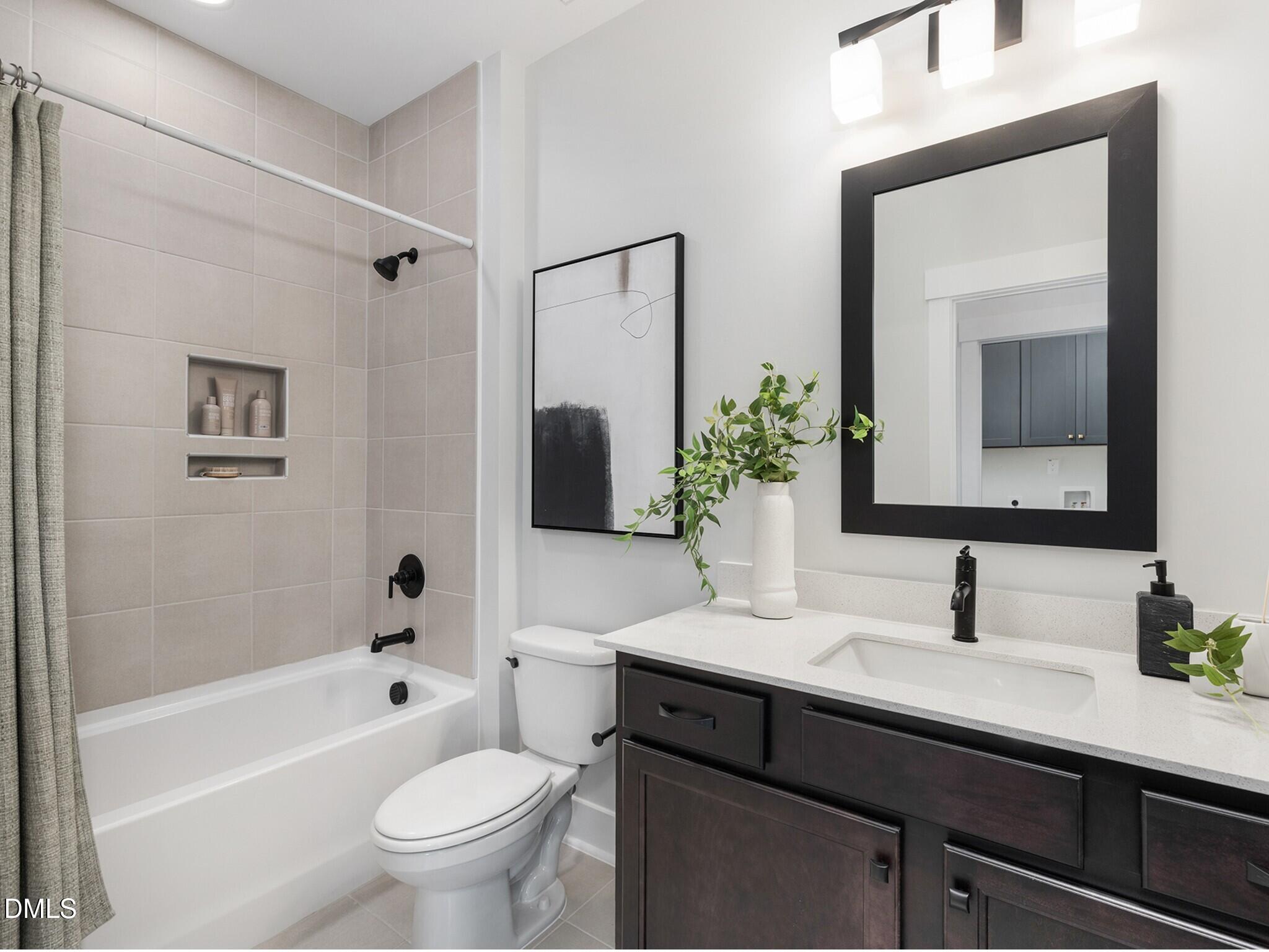 627 Cable Court Property Photo 6