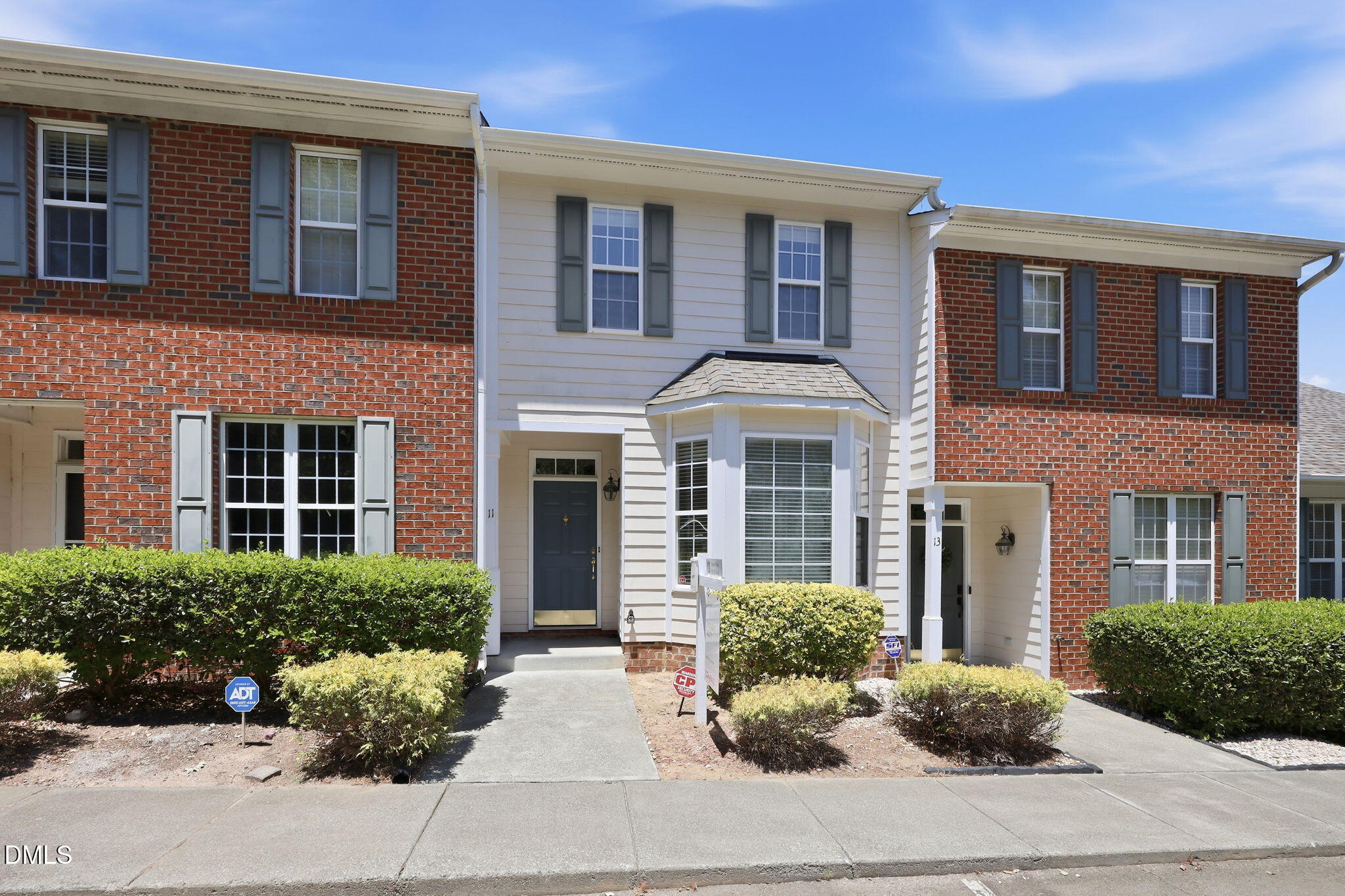 11 Signet Drive Property Photo 1