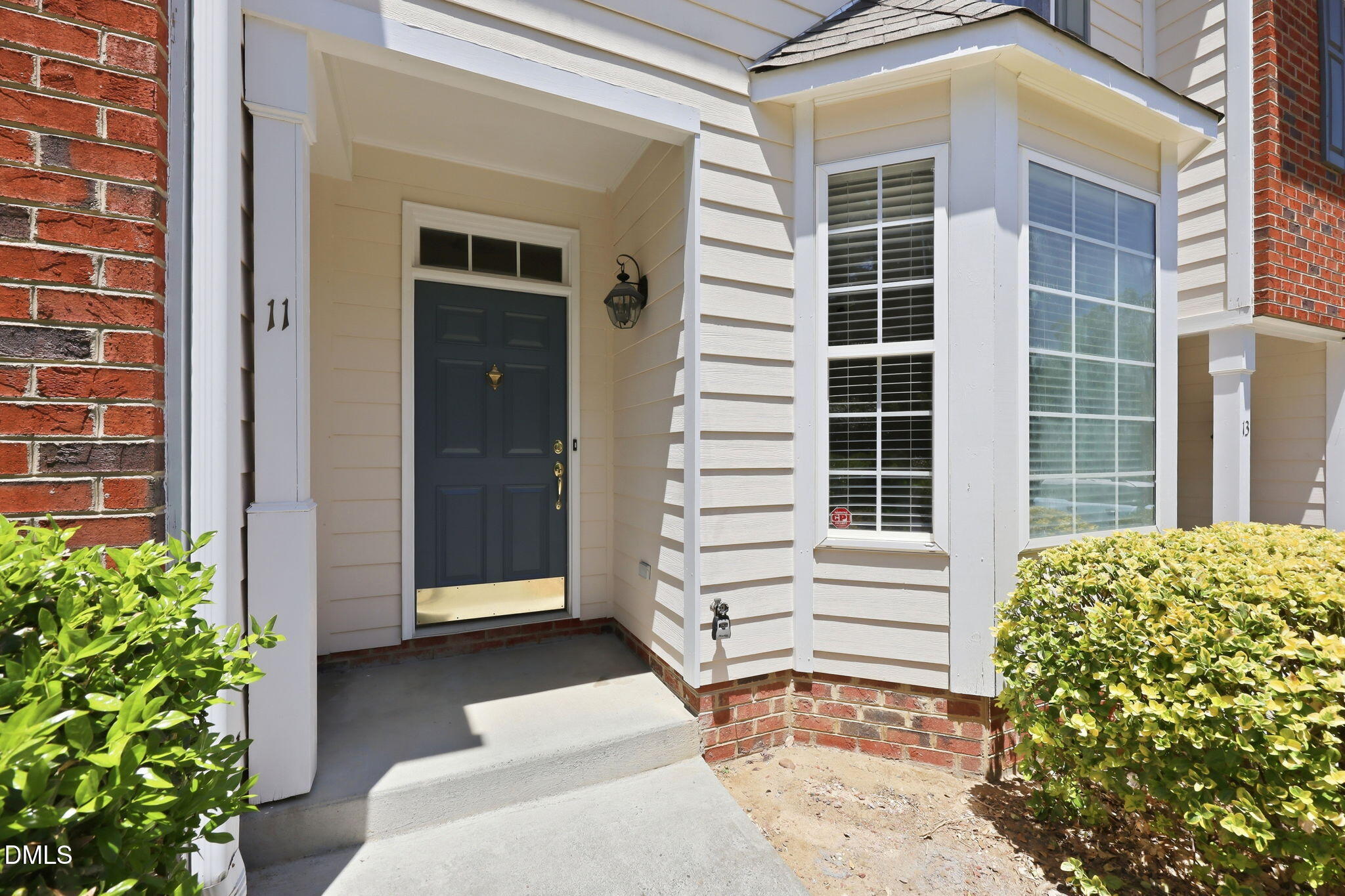 11 Signet Drive Property Photo 3
