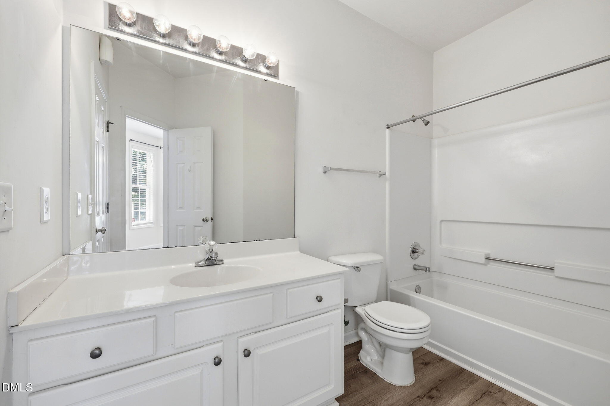 11 Signet Drive Property Photo 8