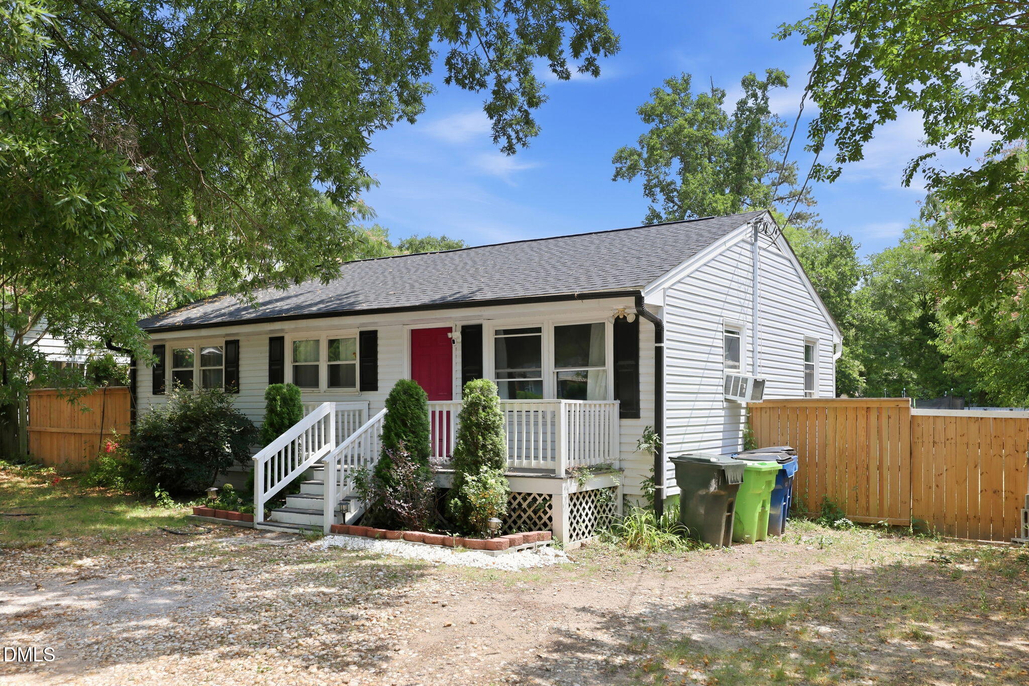 3912 Memory Lane Property Photo 2