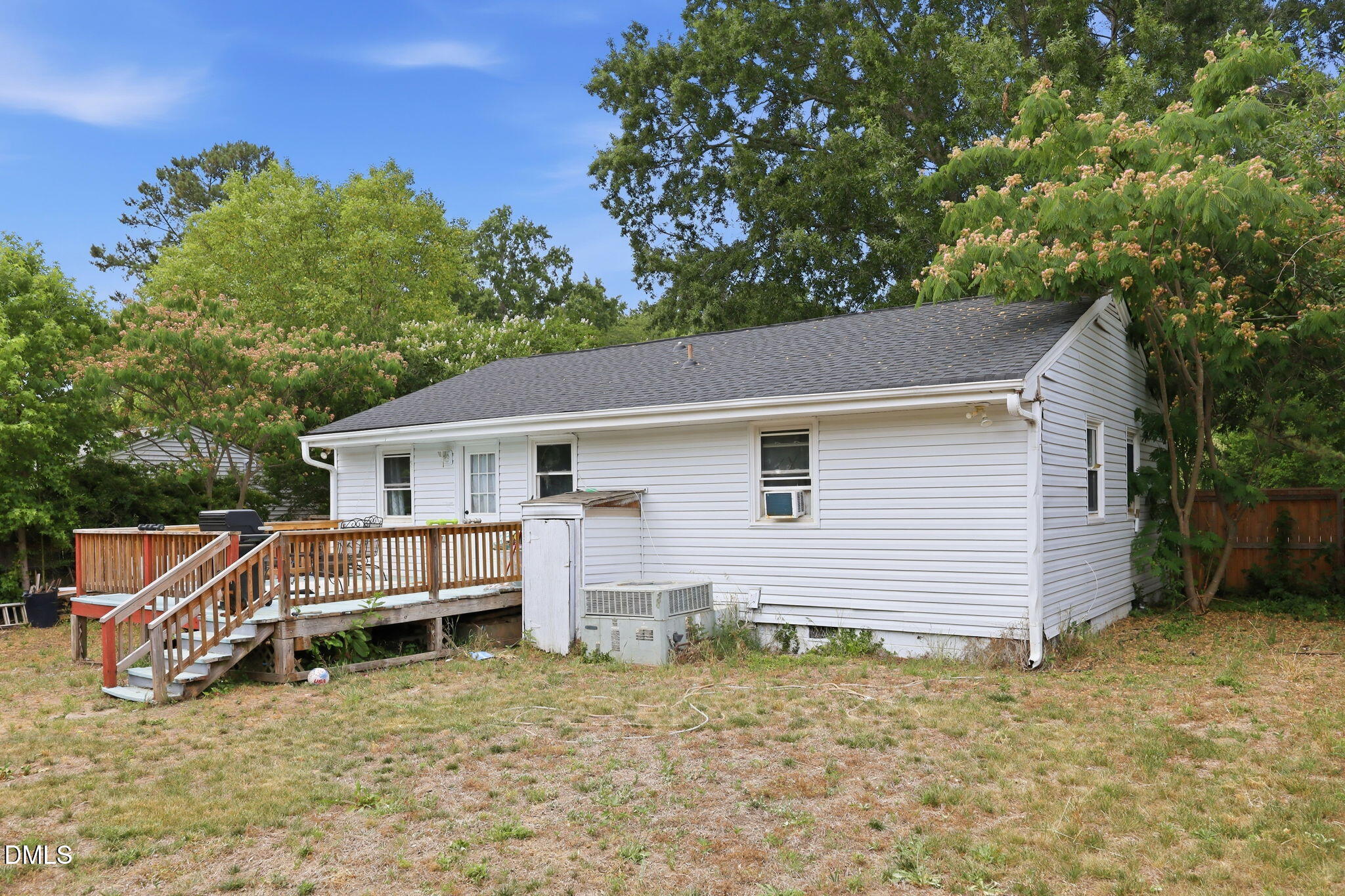 3912 Memory Lane Property Photo 14