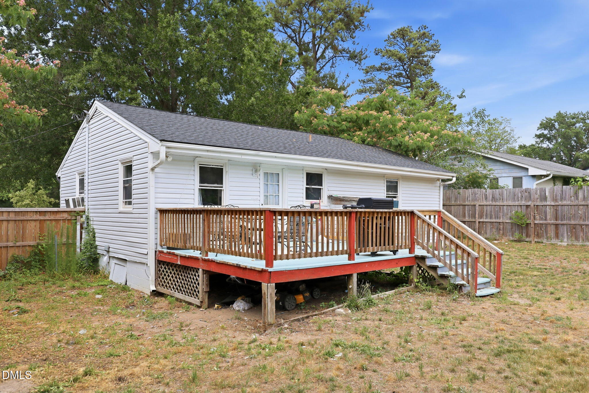3912 Memory Lane Property Photo 15