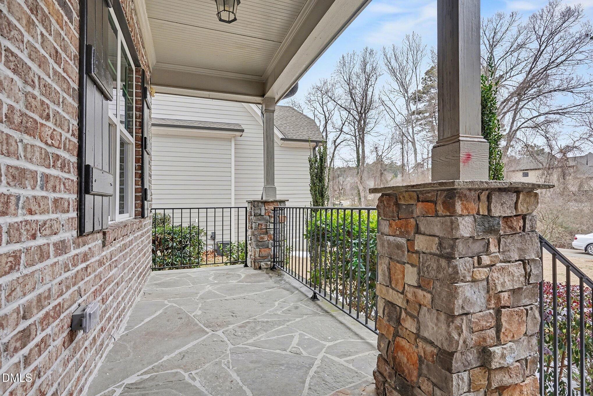 9701 San Remo Place Property Photo 6