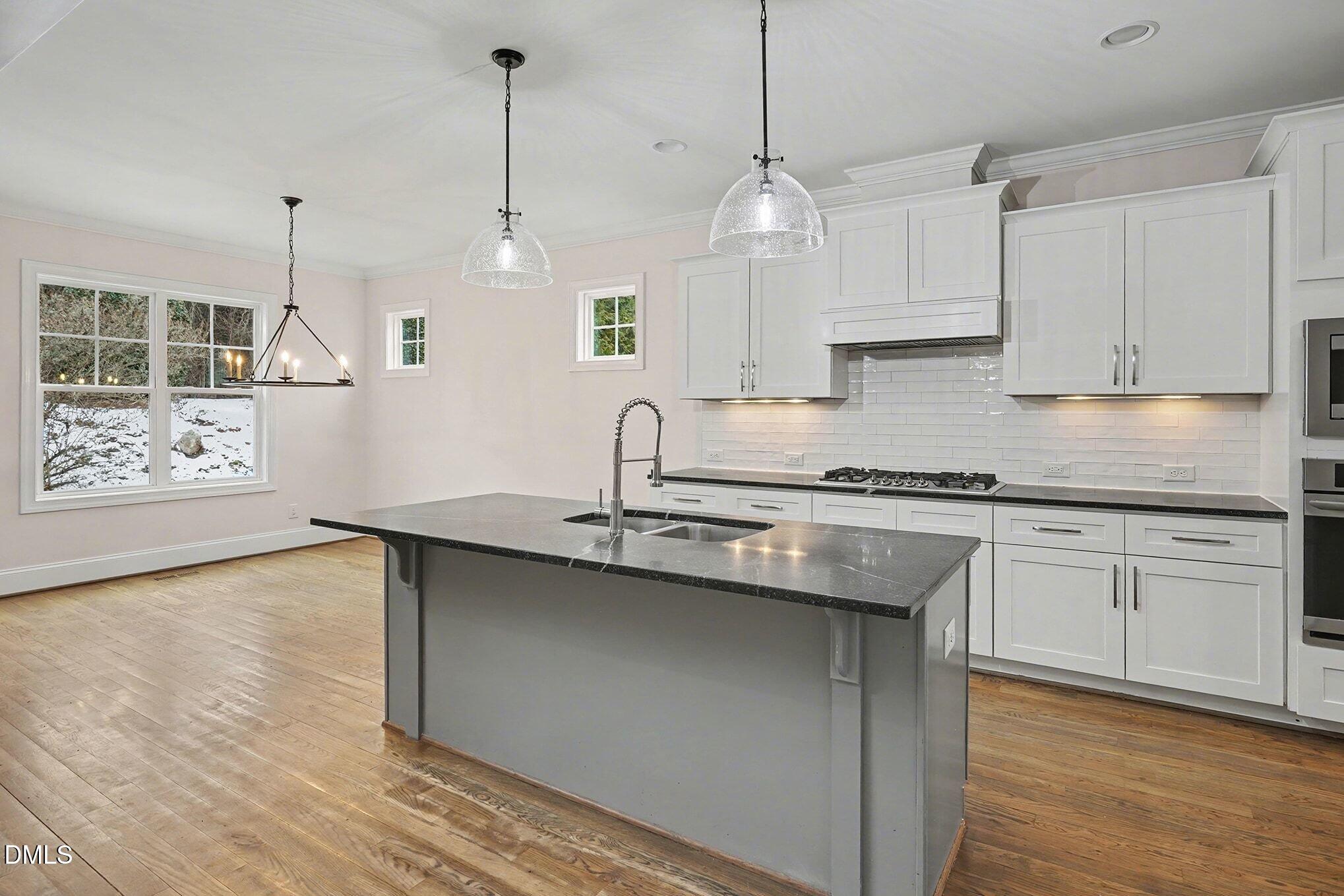 9701 San Remo Place Property Photo 15