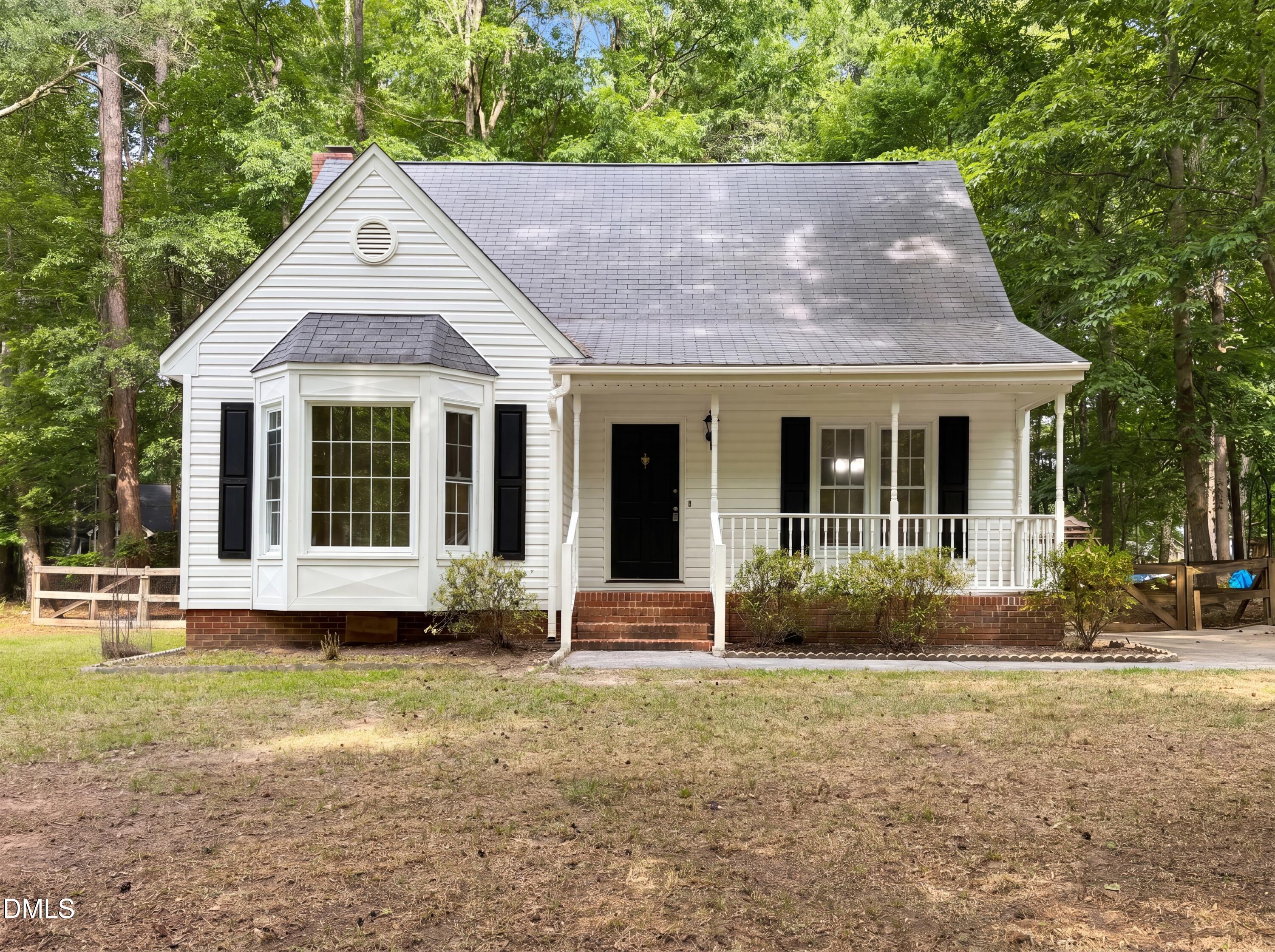 2408 White Oak Circle Property Photo 1
