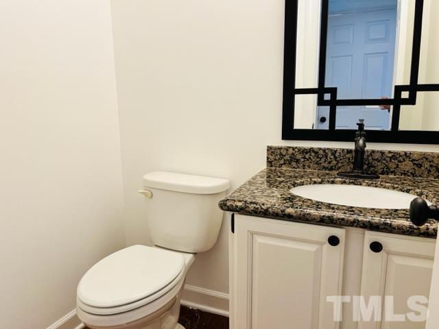 2112 N Hills Drive Property Photo 11