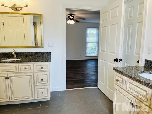 2112 N Hills Drive Property Photo 22