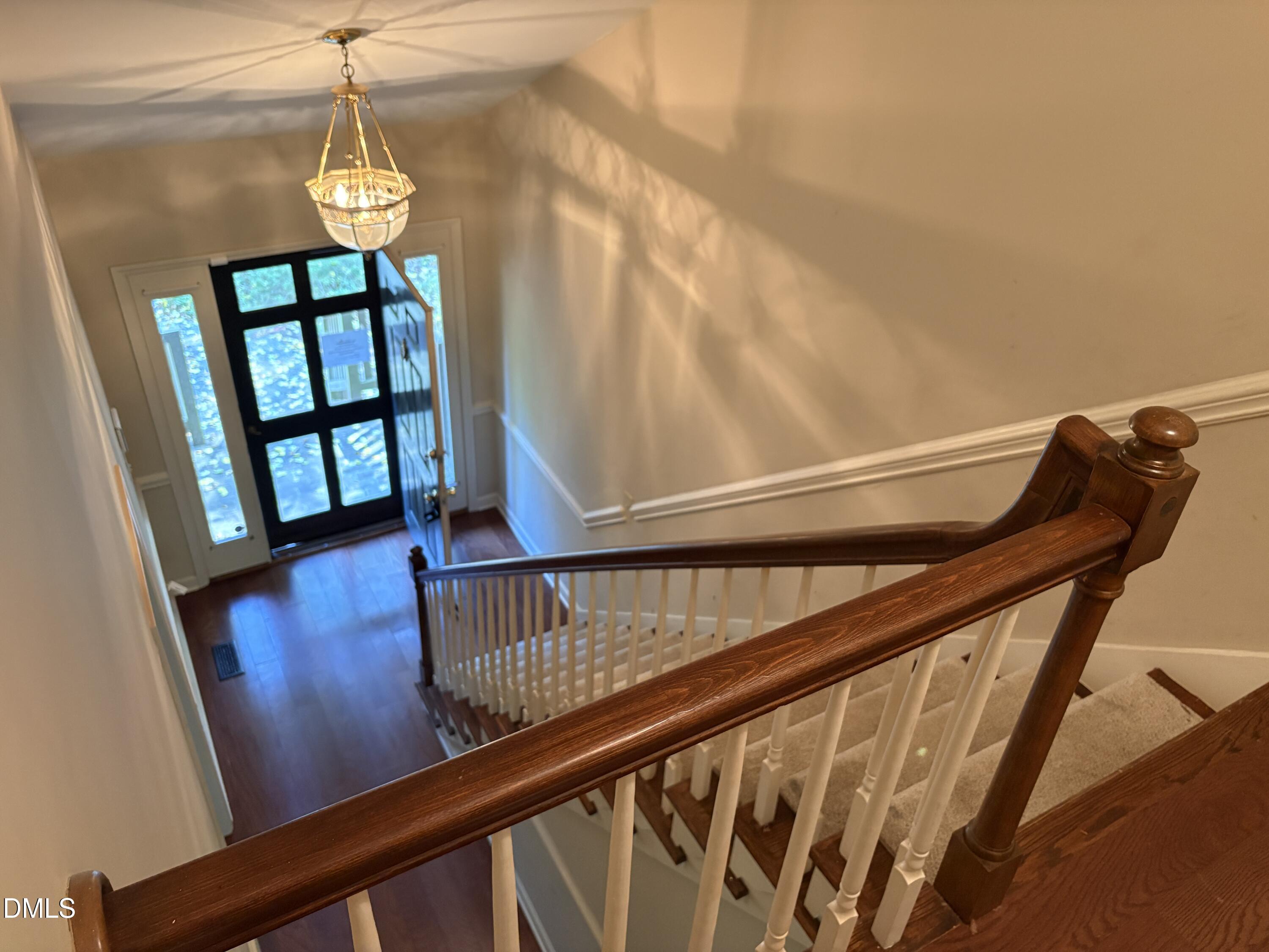 160 Montrose Drive Property Photo 18