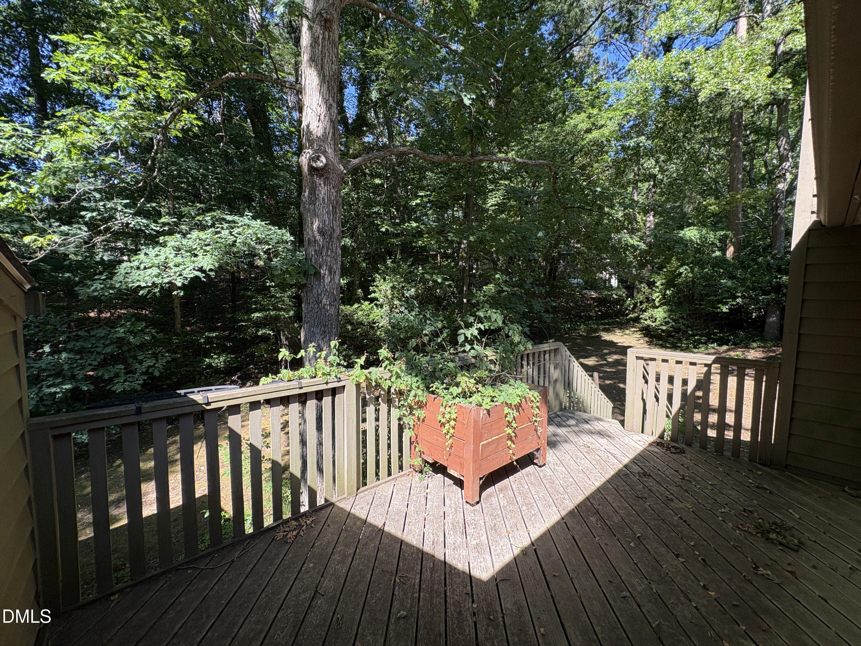 160 Montrose Drive Property Photo 20