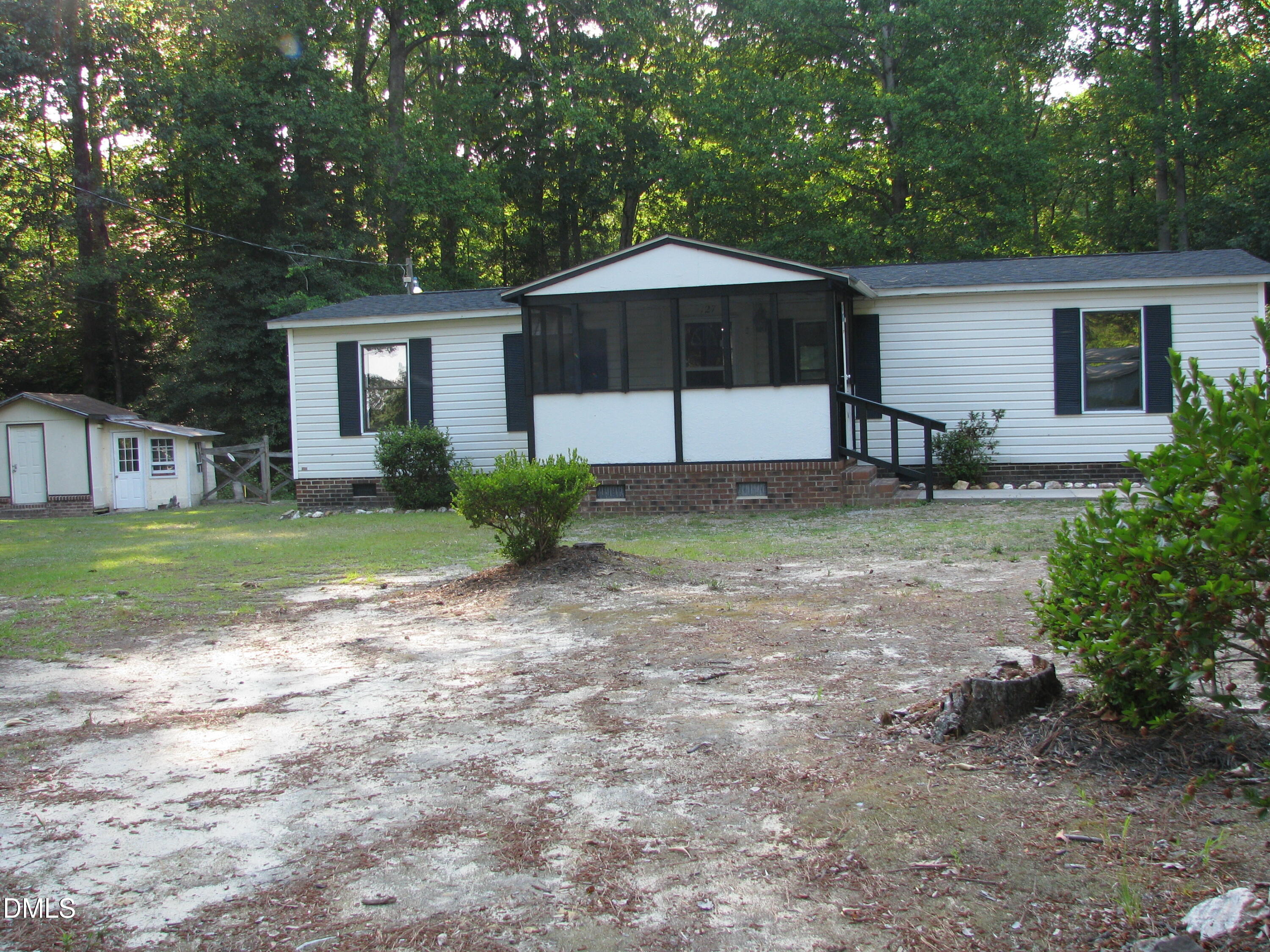 127 Haywood Drive Property Photo 3
