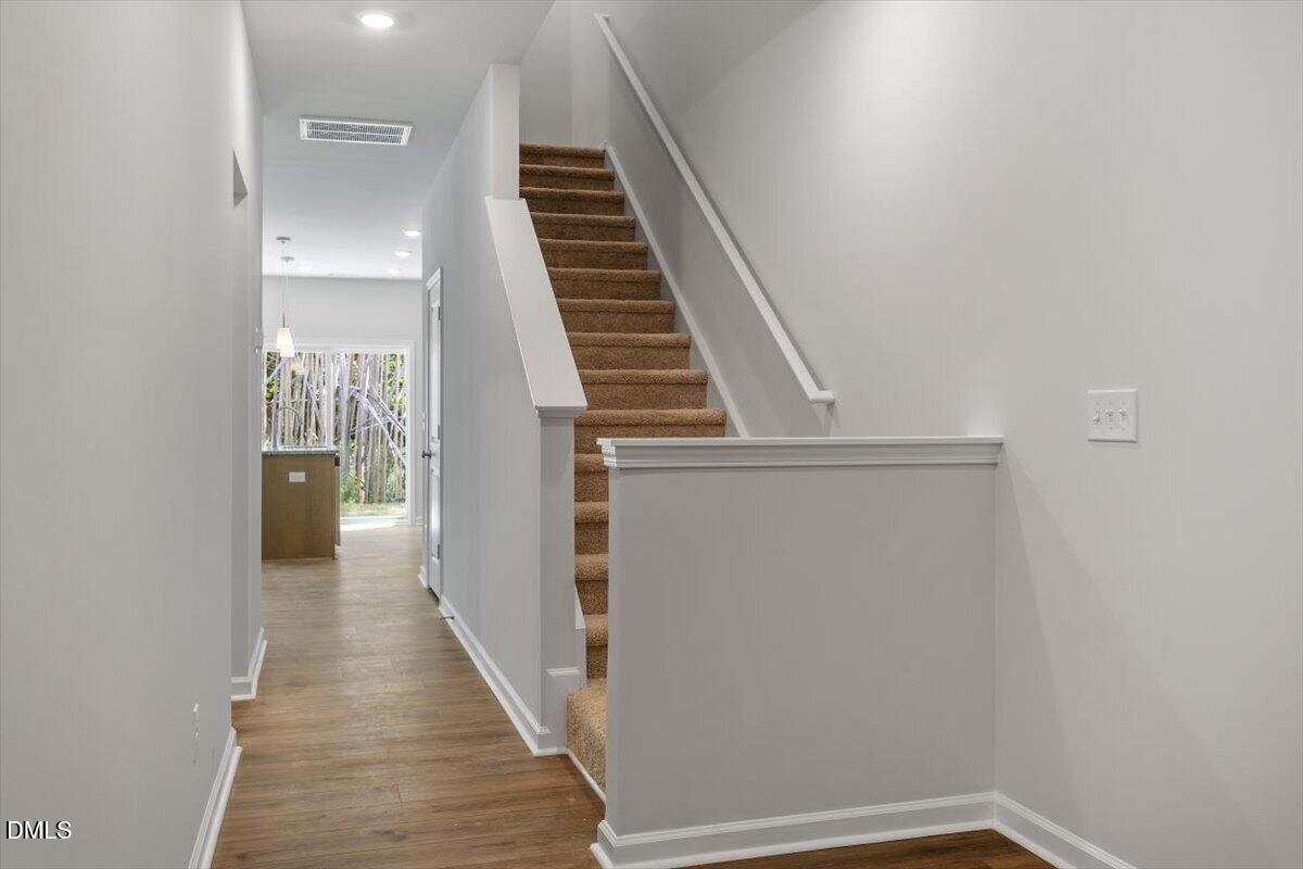 264 Elyse Overlook Lp 5 Property Photo 4