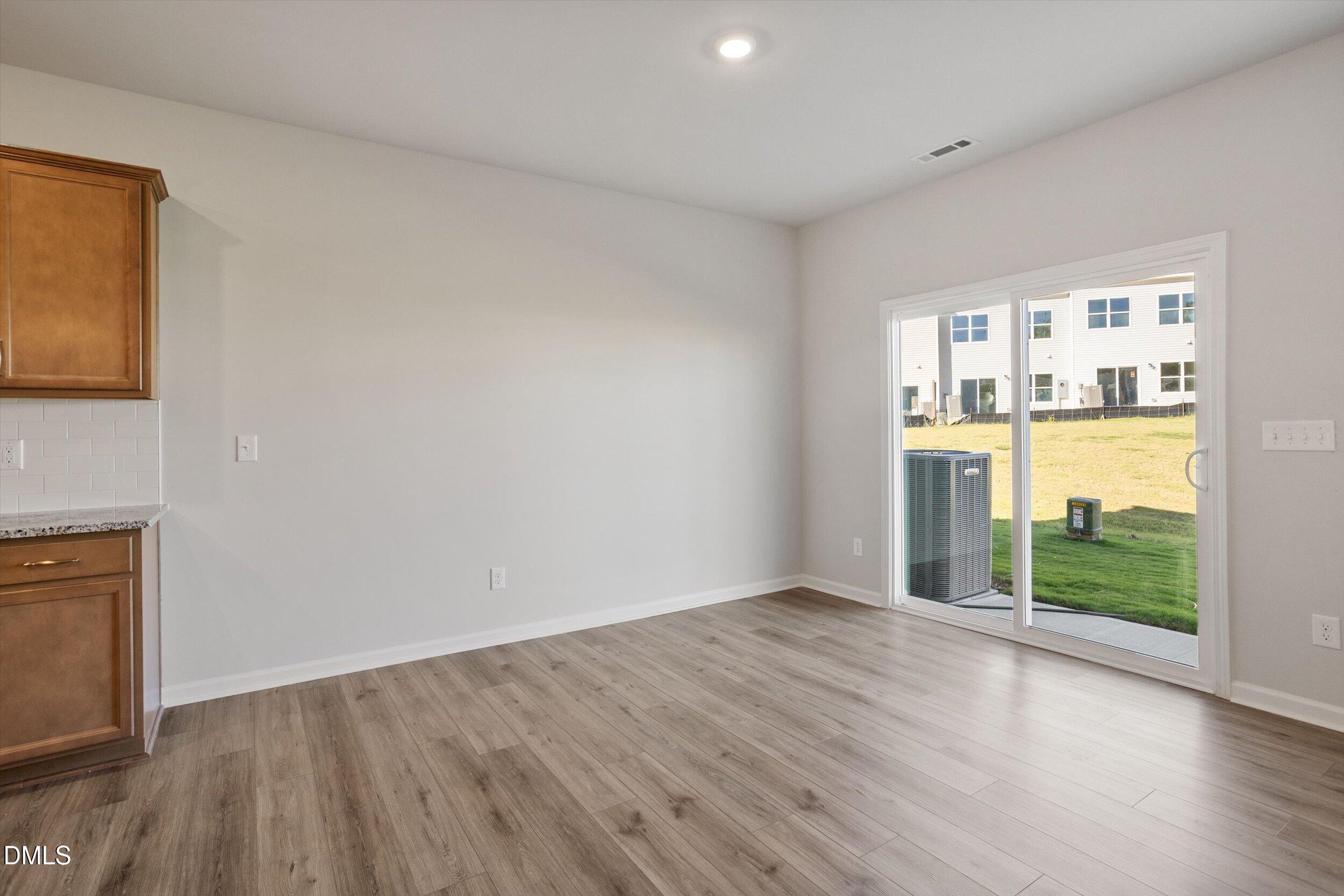 231 Elyse Overlook Lp 38 Property Photo 10