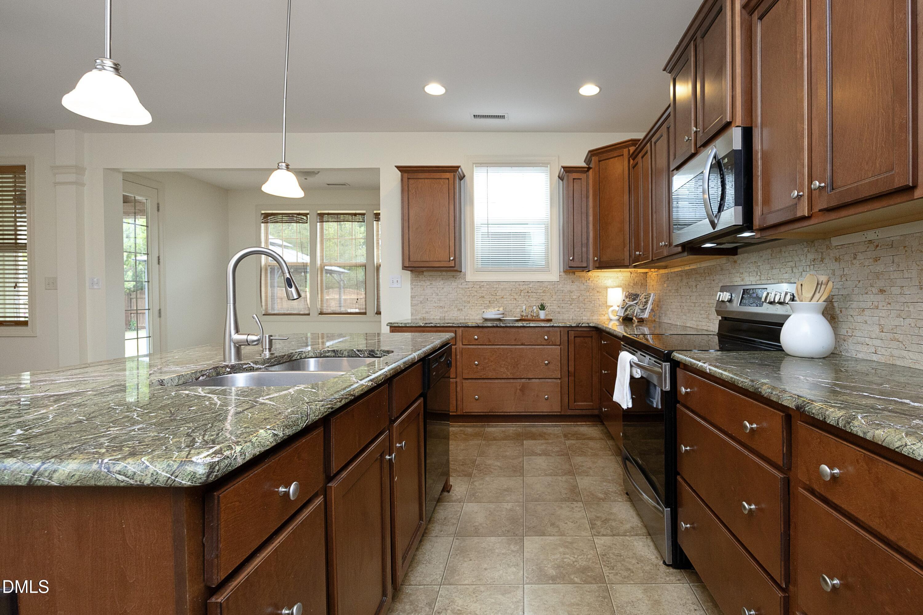 11 Baron Court Property Photo 13