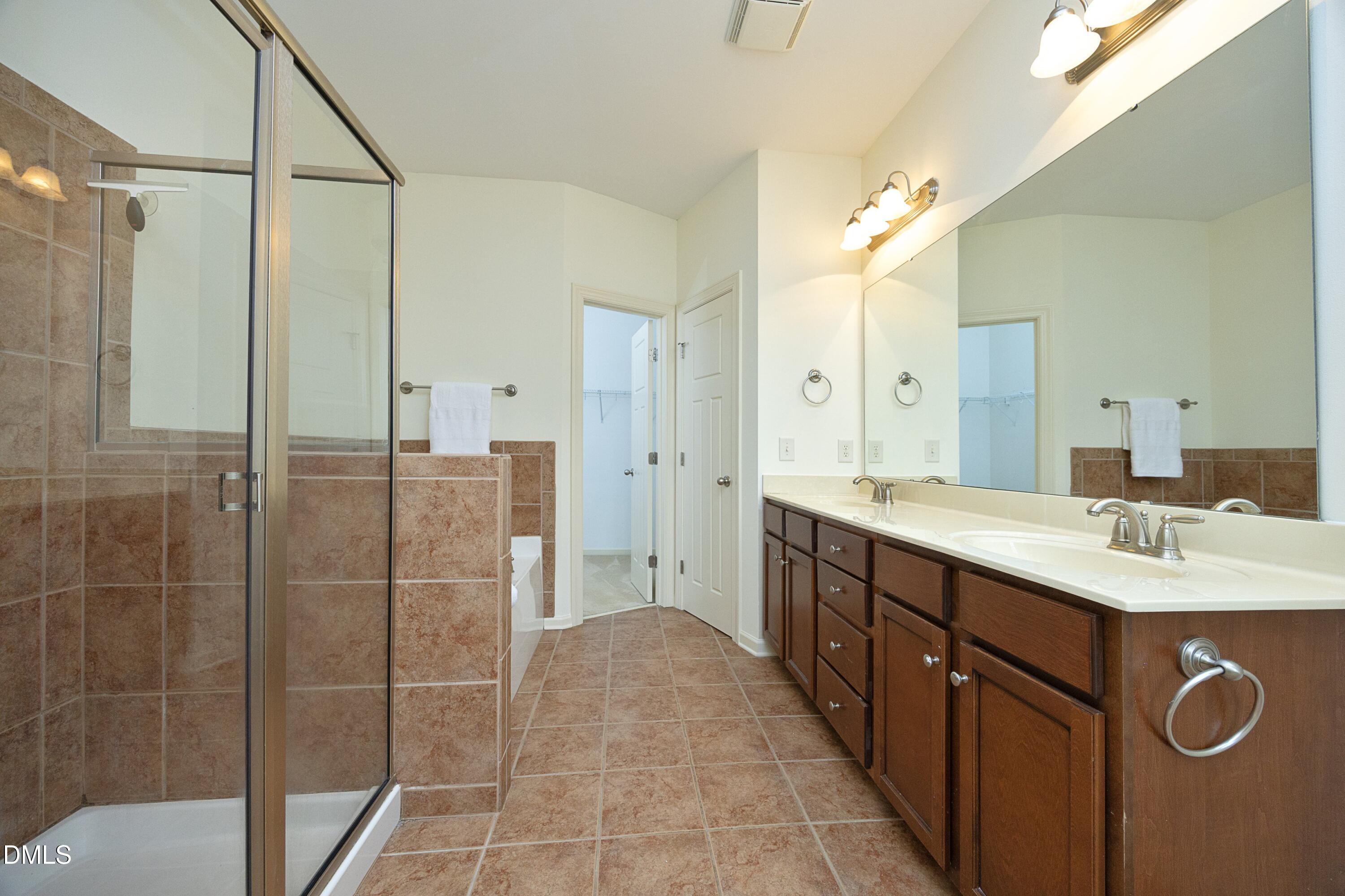 11 Baron Court Property Photo 23