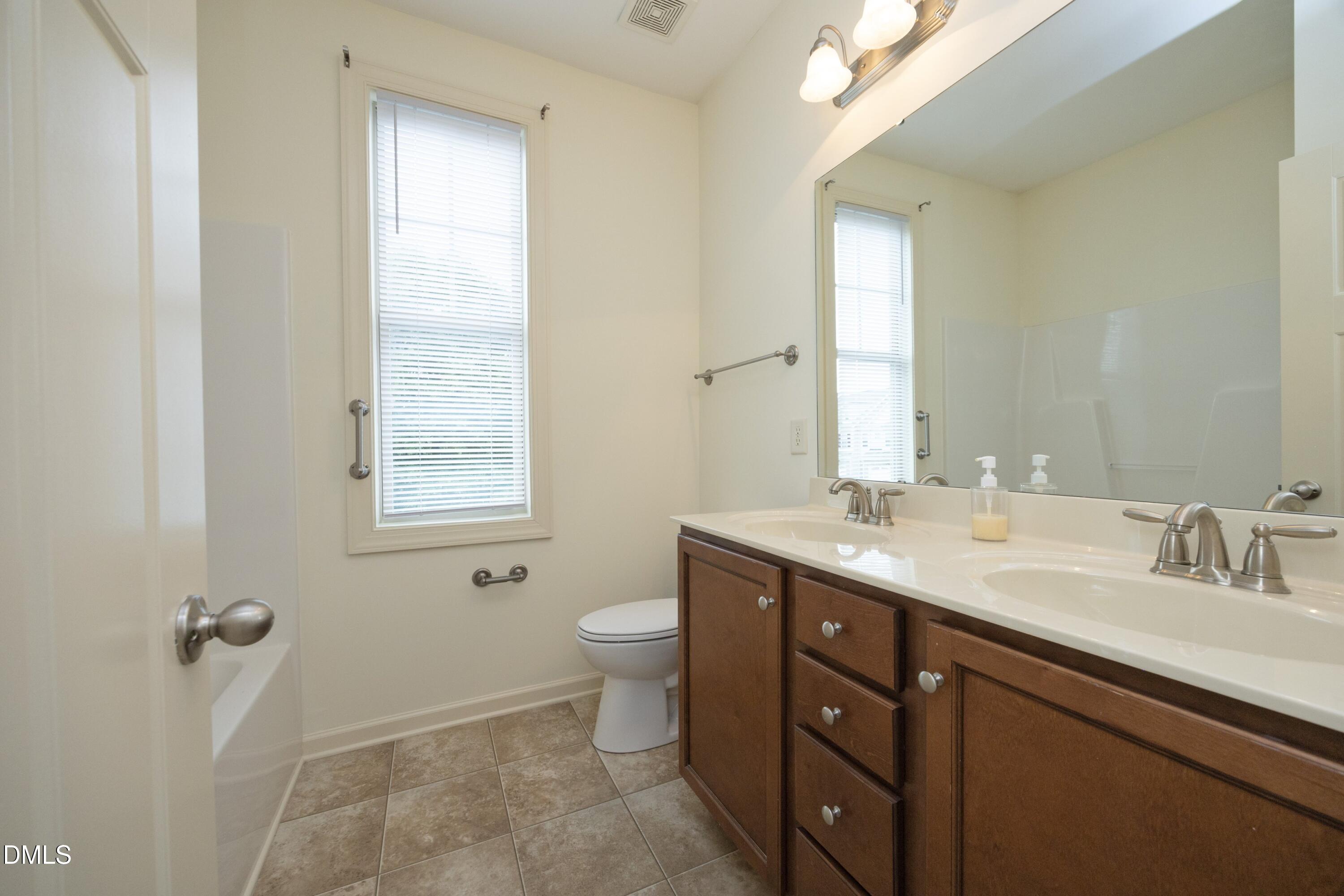 11 Baron Court Property Photo 29