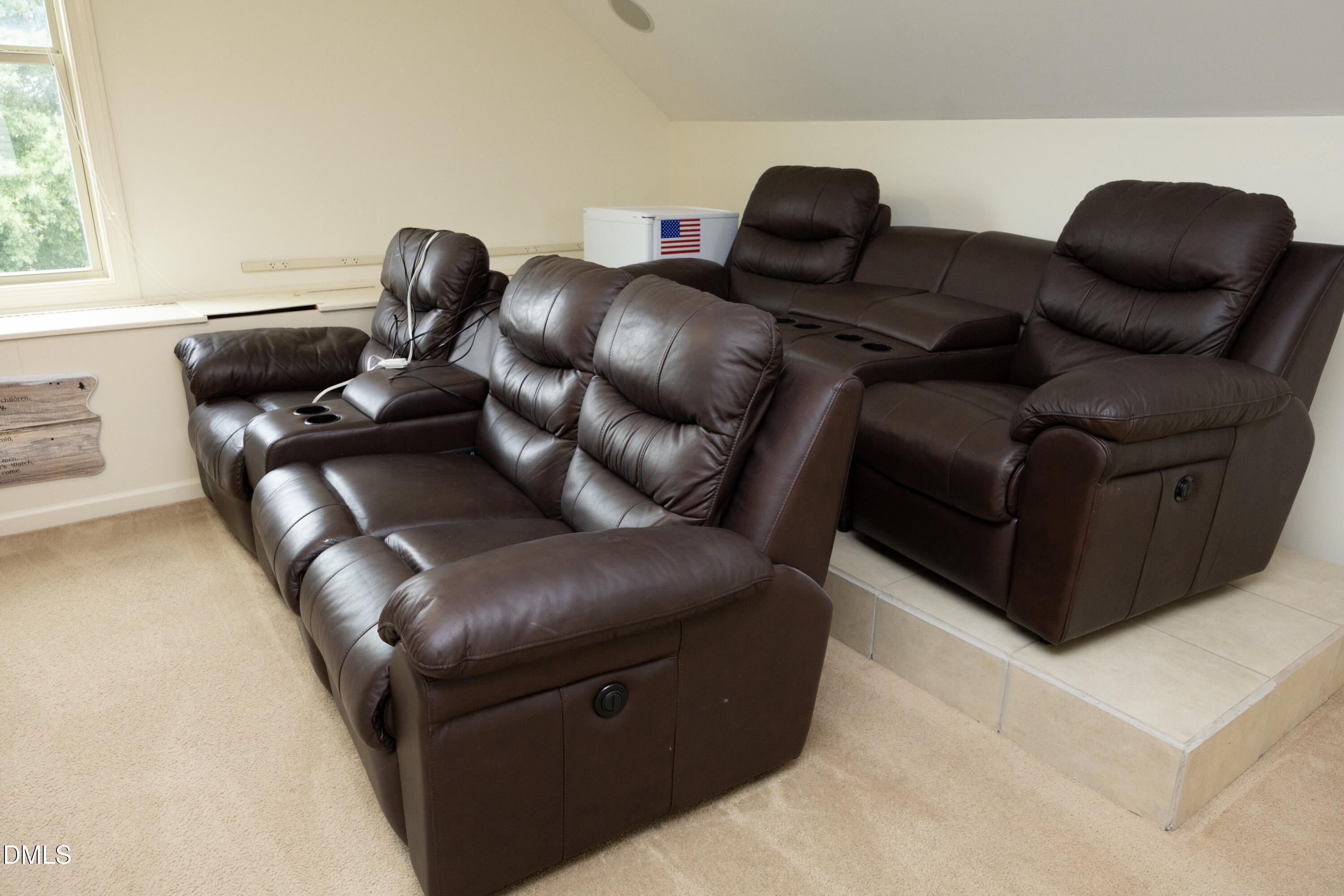11 Baron Court Property Photo 33
