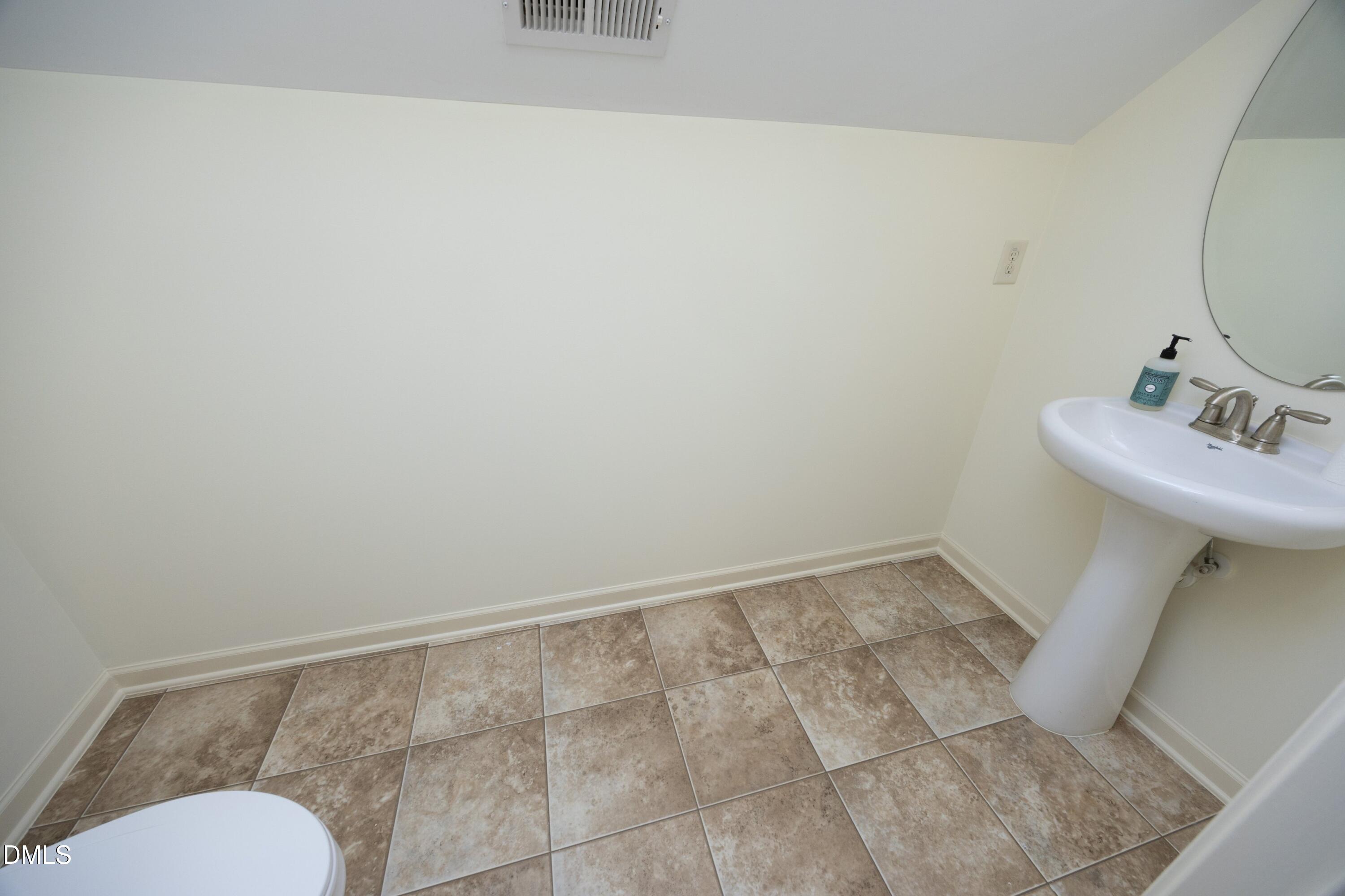 11 Baron Court Property Photo 35
