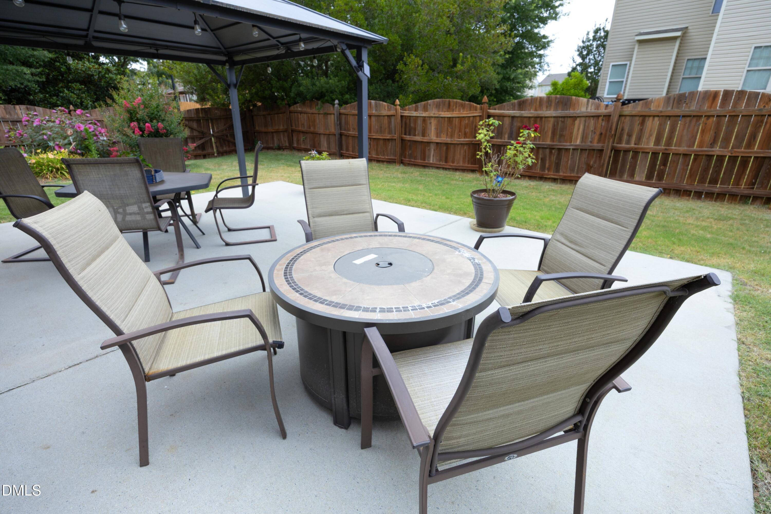 11 Baron Court Property Photo 40