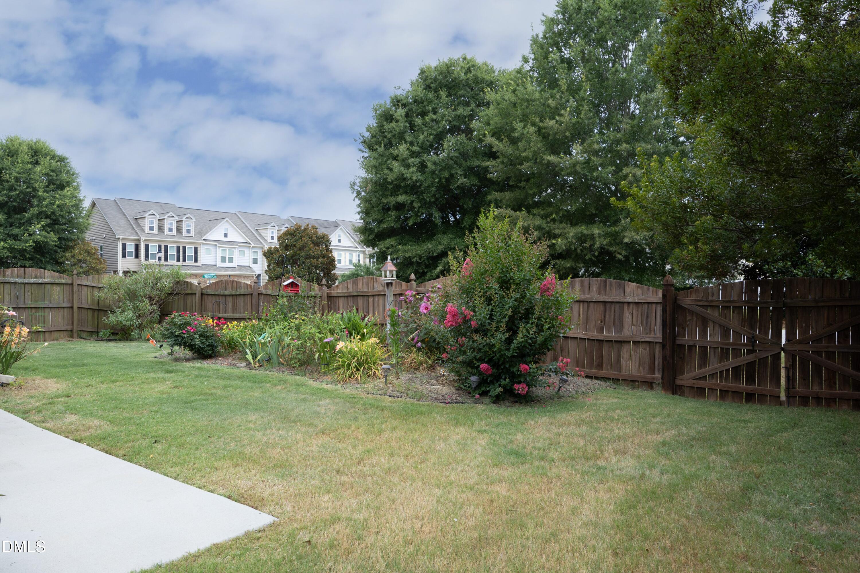 11 Baron Court Property Photo 42