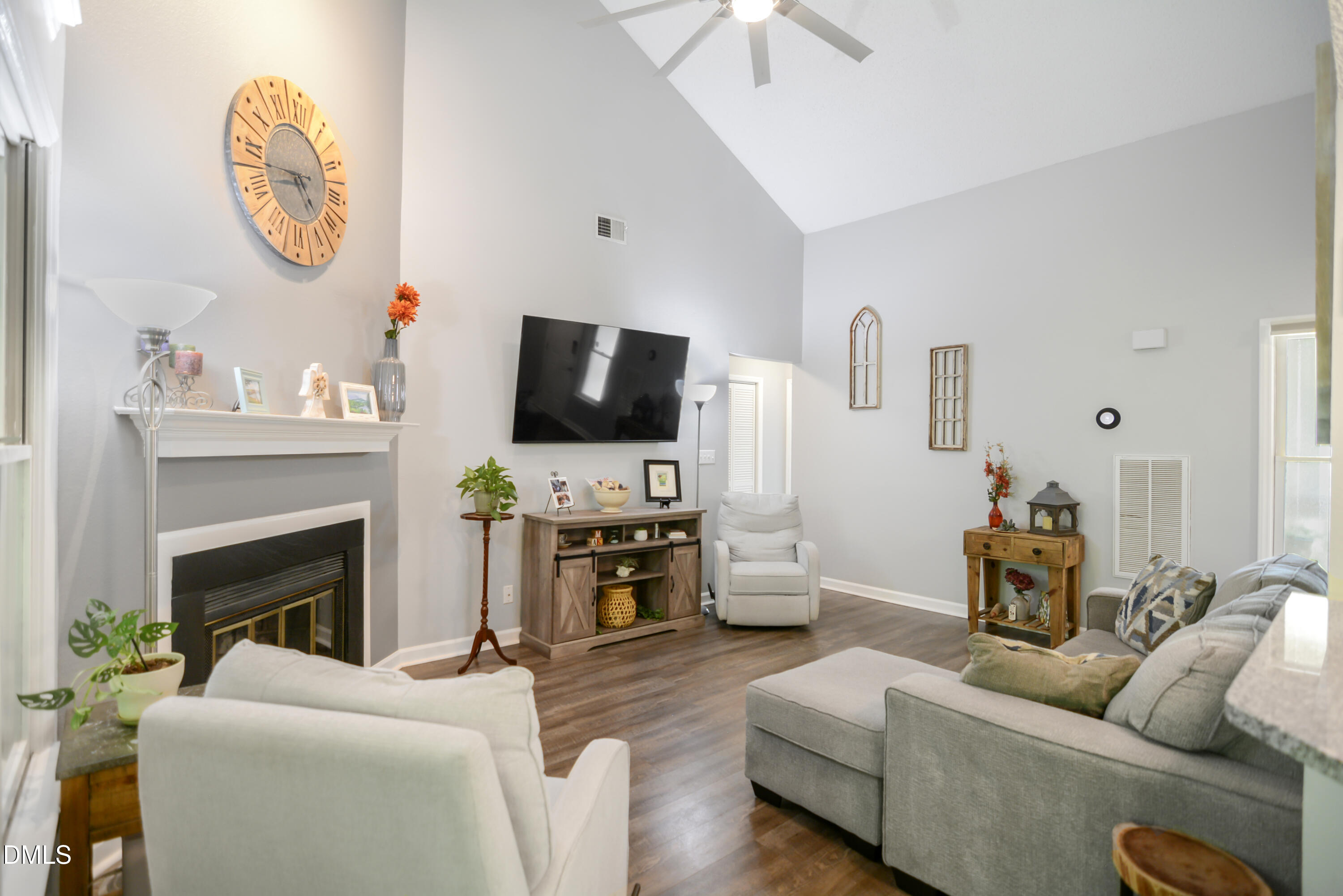 101-2d Marbury Court Property Photo 7