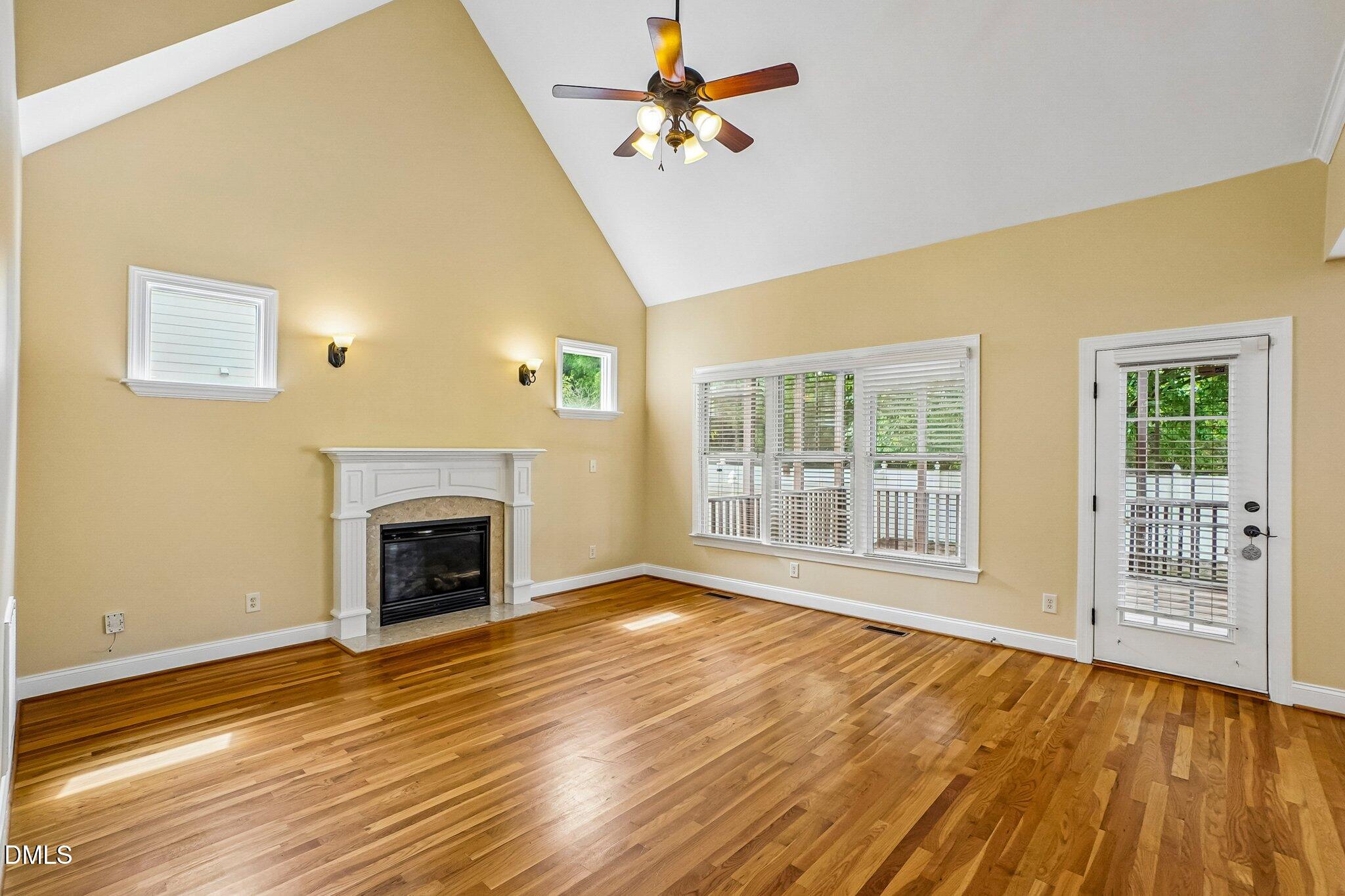 1025 Princeton View Lane Property Photo 4