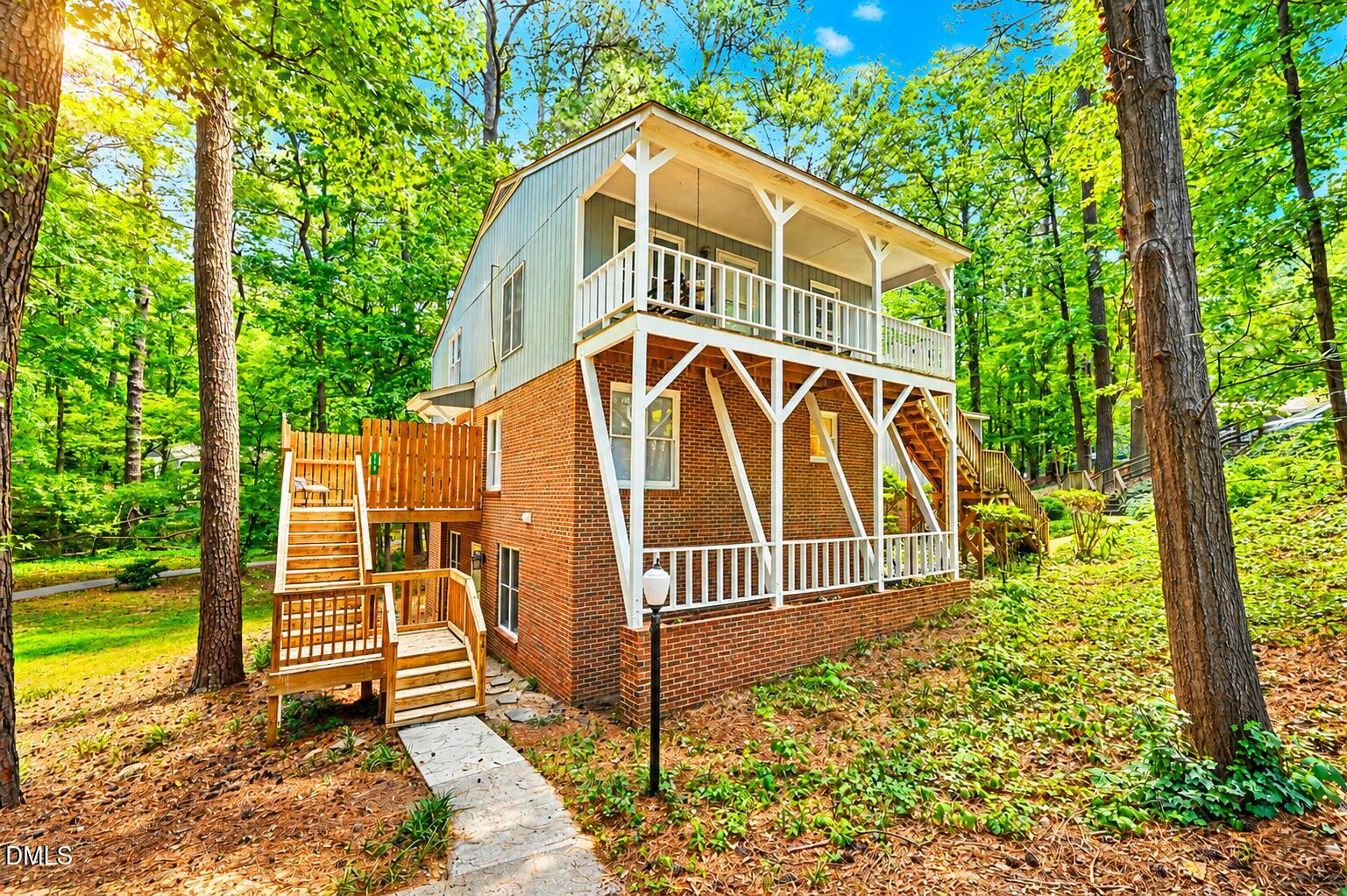 119 Carmichael Court Property Photo 3