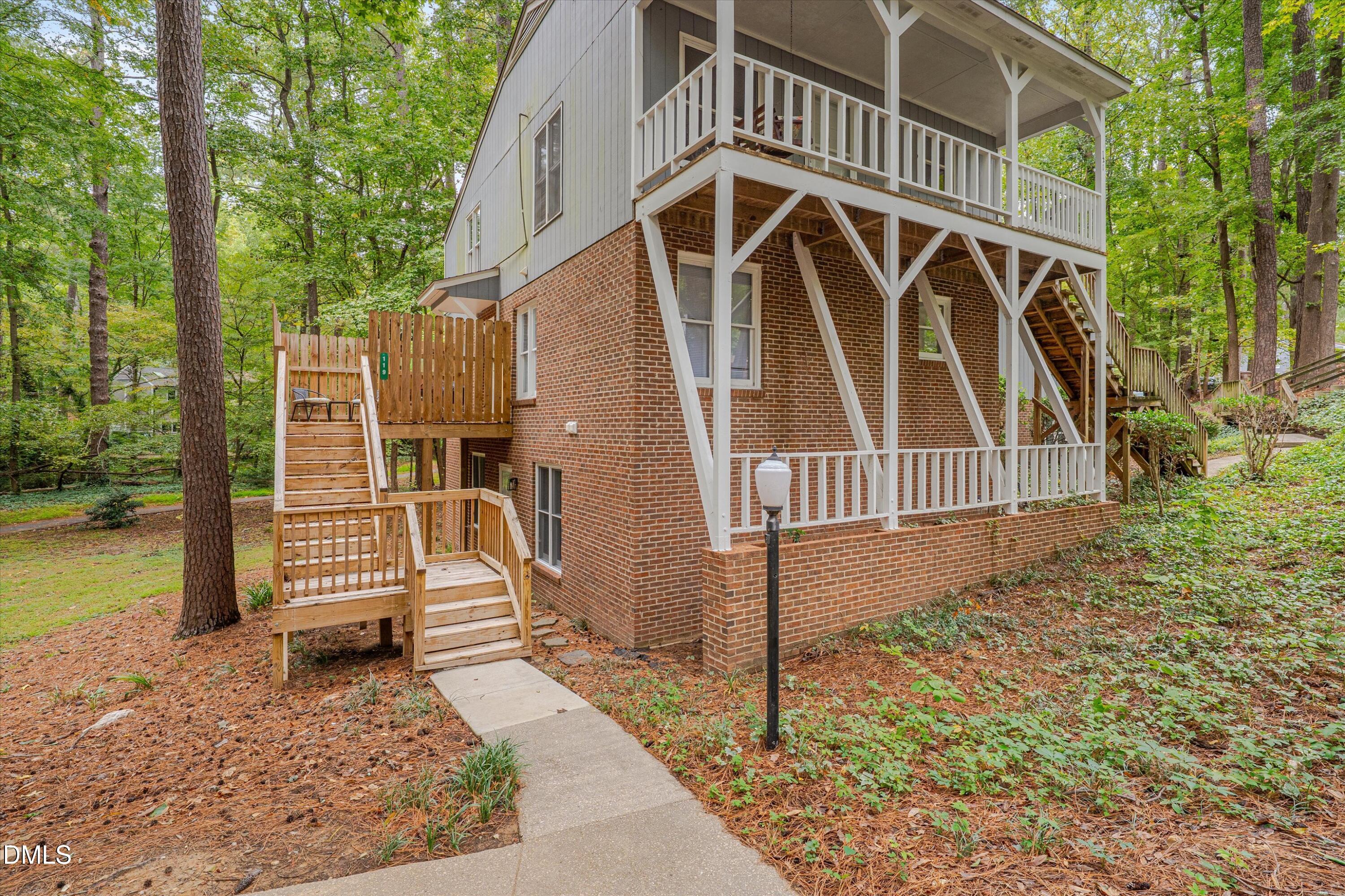 119 Carmichael Court Property Photo 7