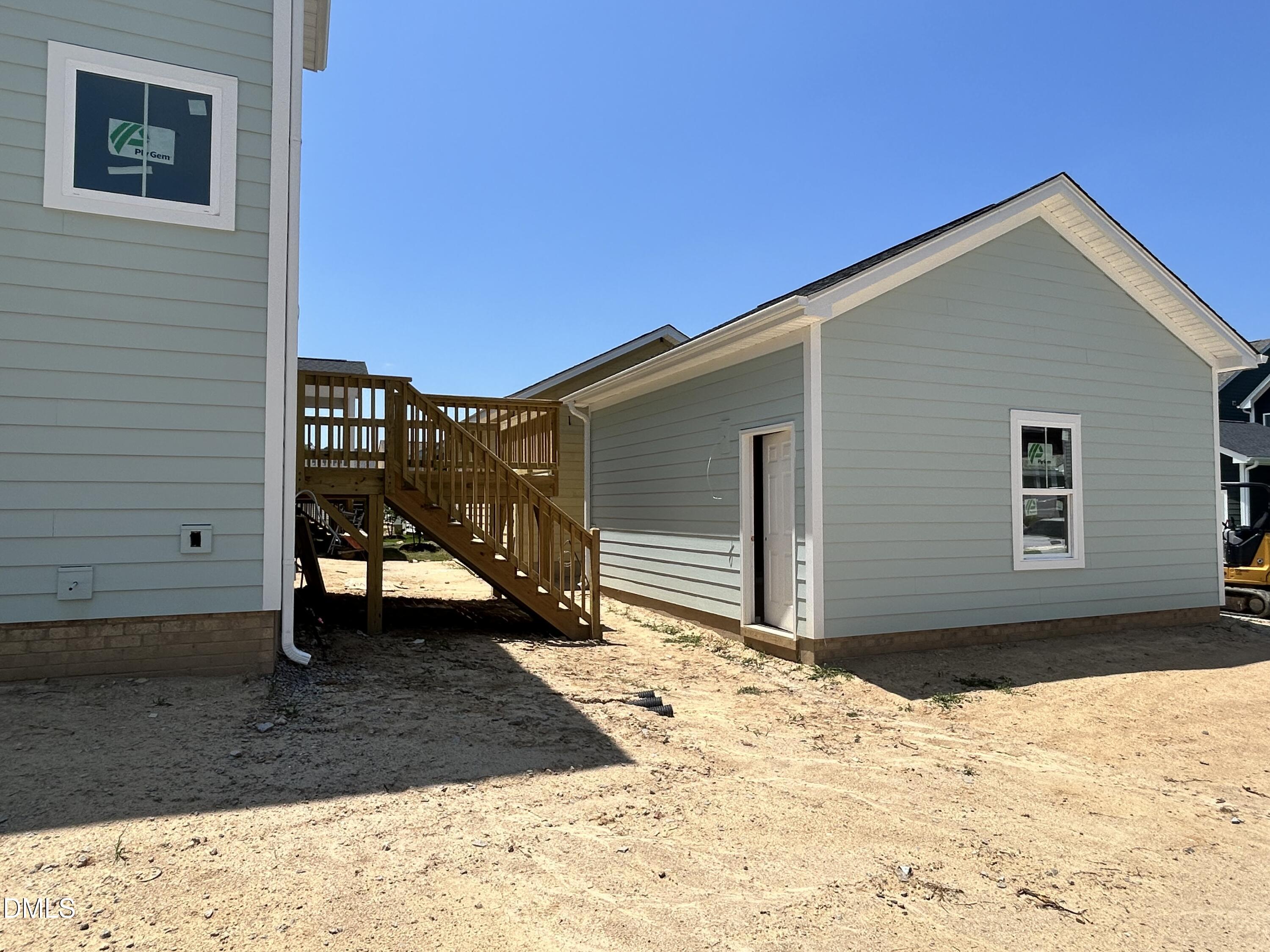 1800 Lumineer Lane Property Photo 3