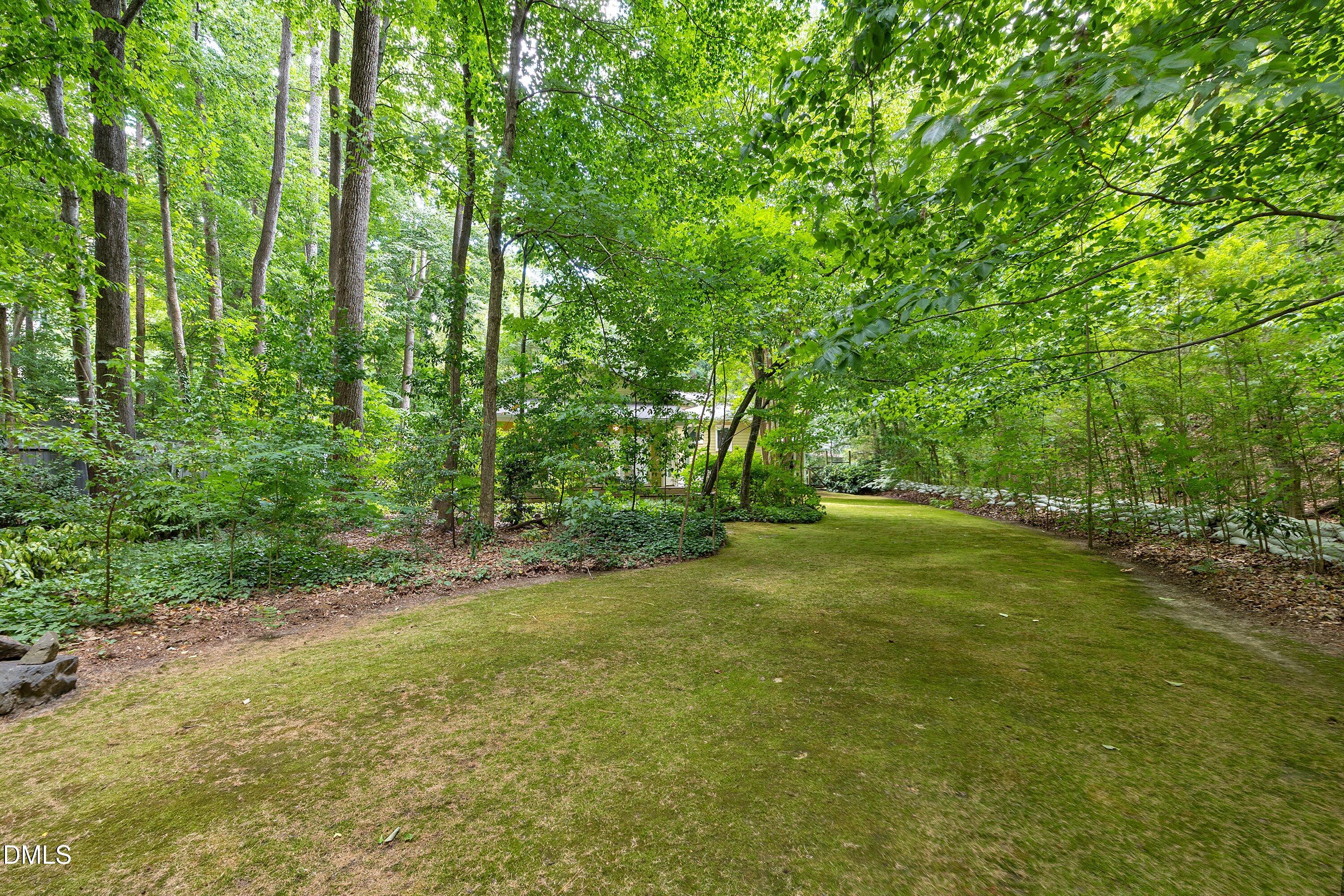 104 Empire Circle Property Photo 3