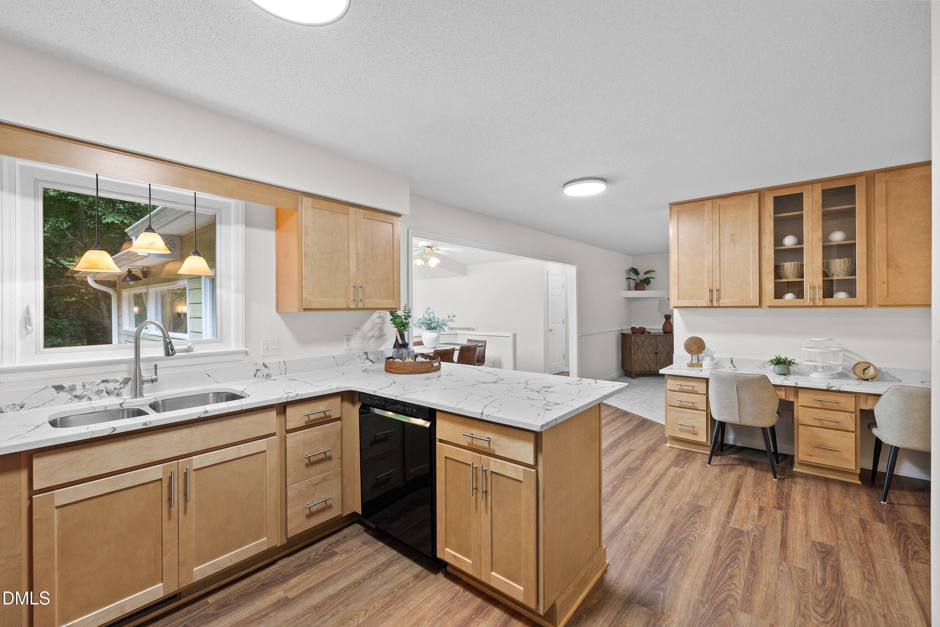 104 Empire Circle Property Photo 8