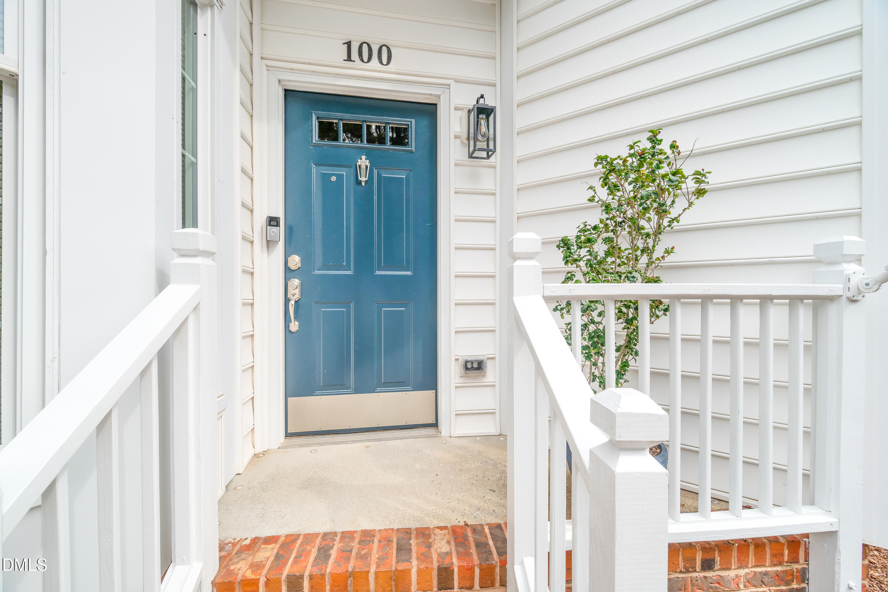 100 Riverwalk Circle Property Photo 2