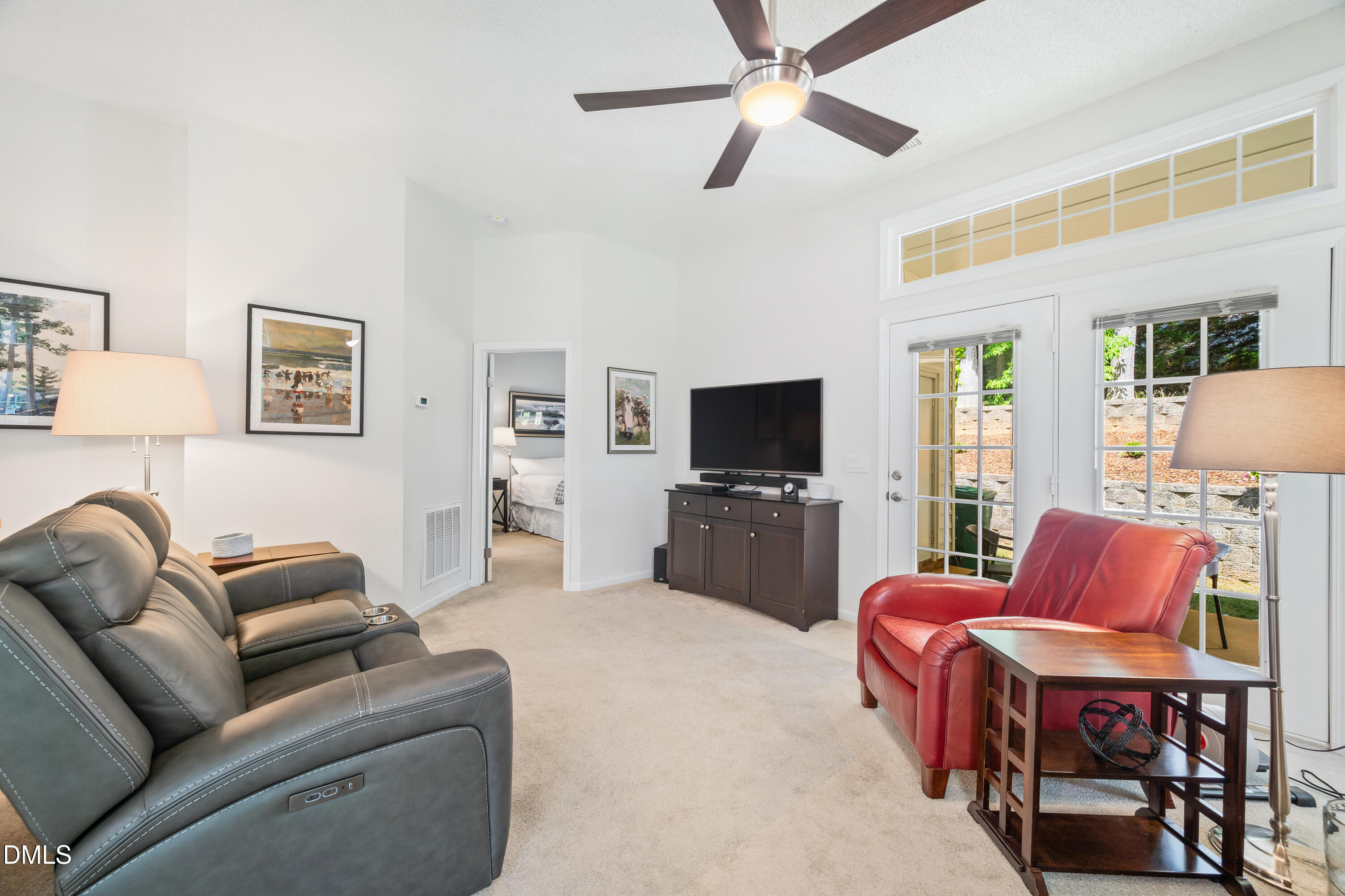 100 Riverwalk Circle Property Photo 14