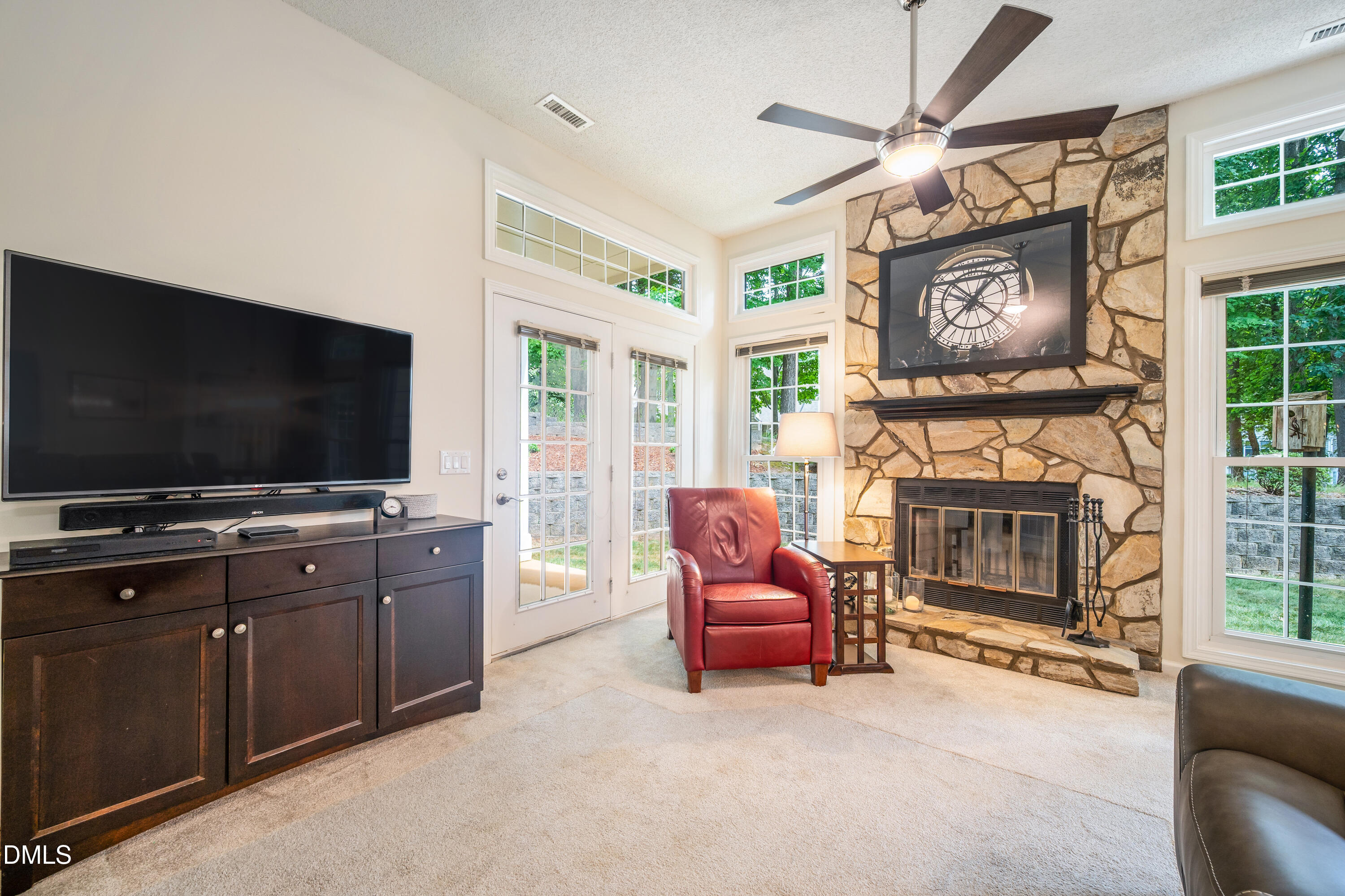 100 Riverwalk Circle Property Photo 16