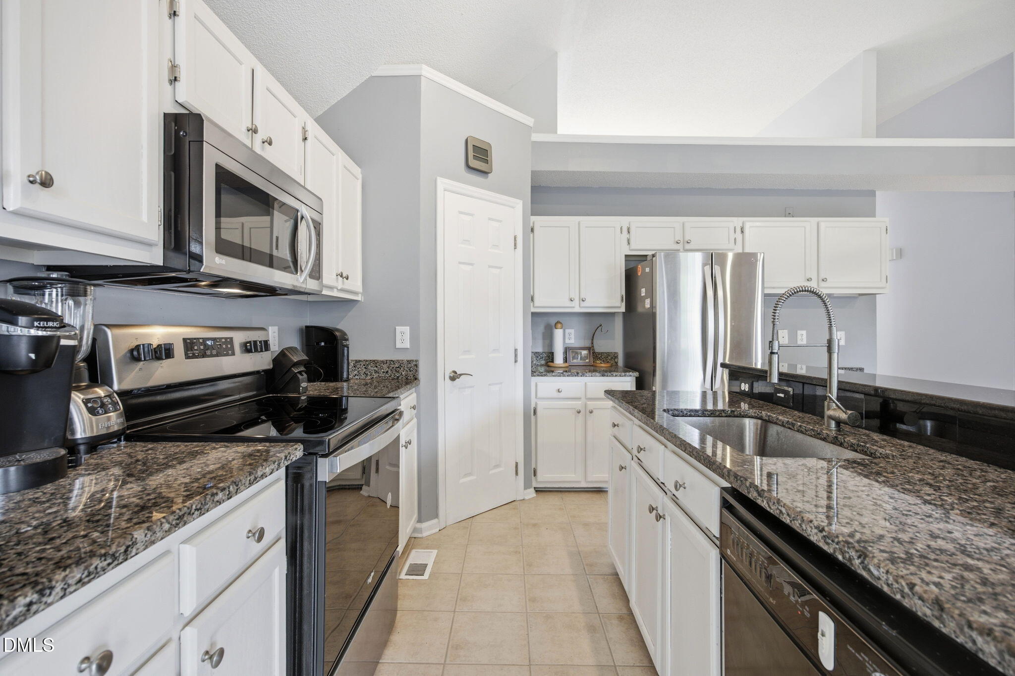 11113 N Radner Way Property Photo 10