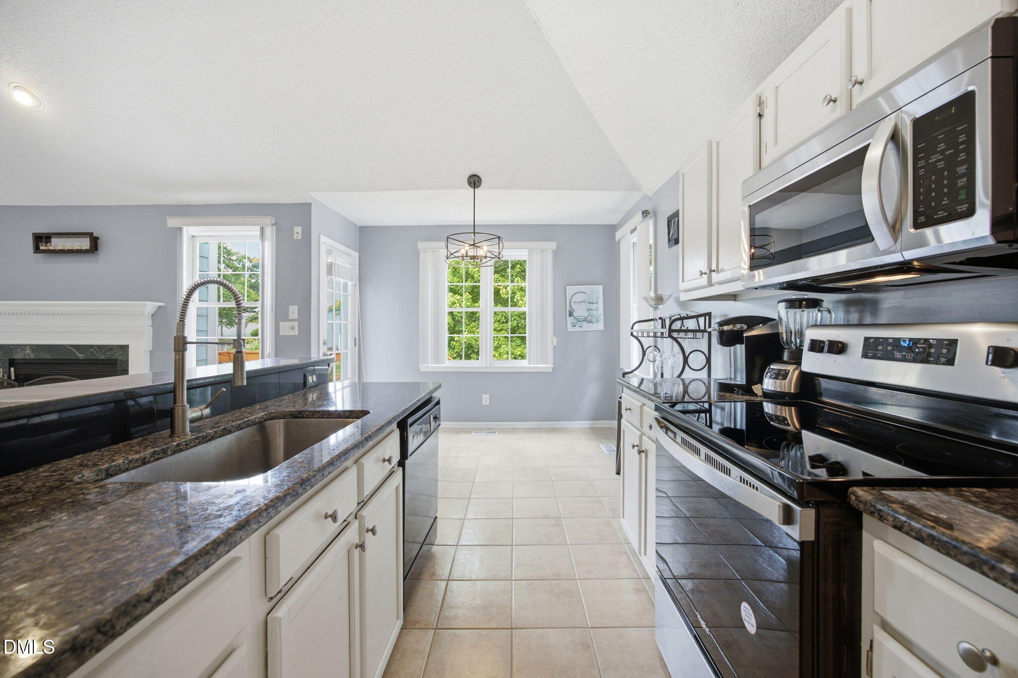 11113 N Radner Way Property Photo 11