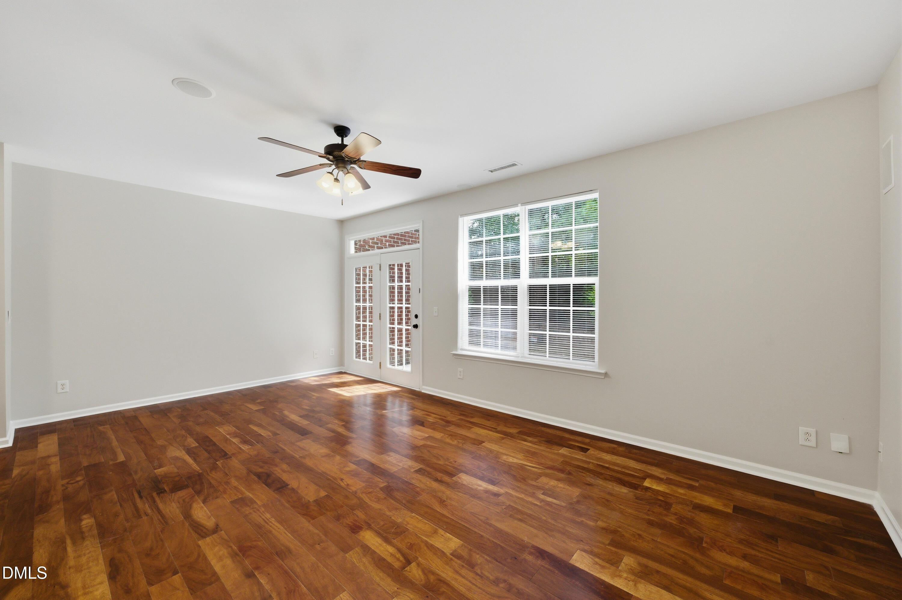 103 Longchamp Lane Property Photo 11