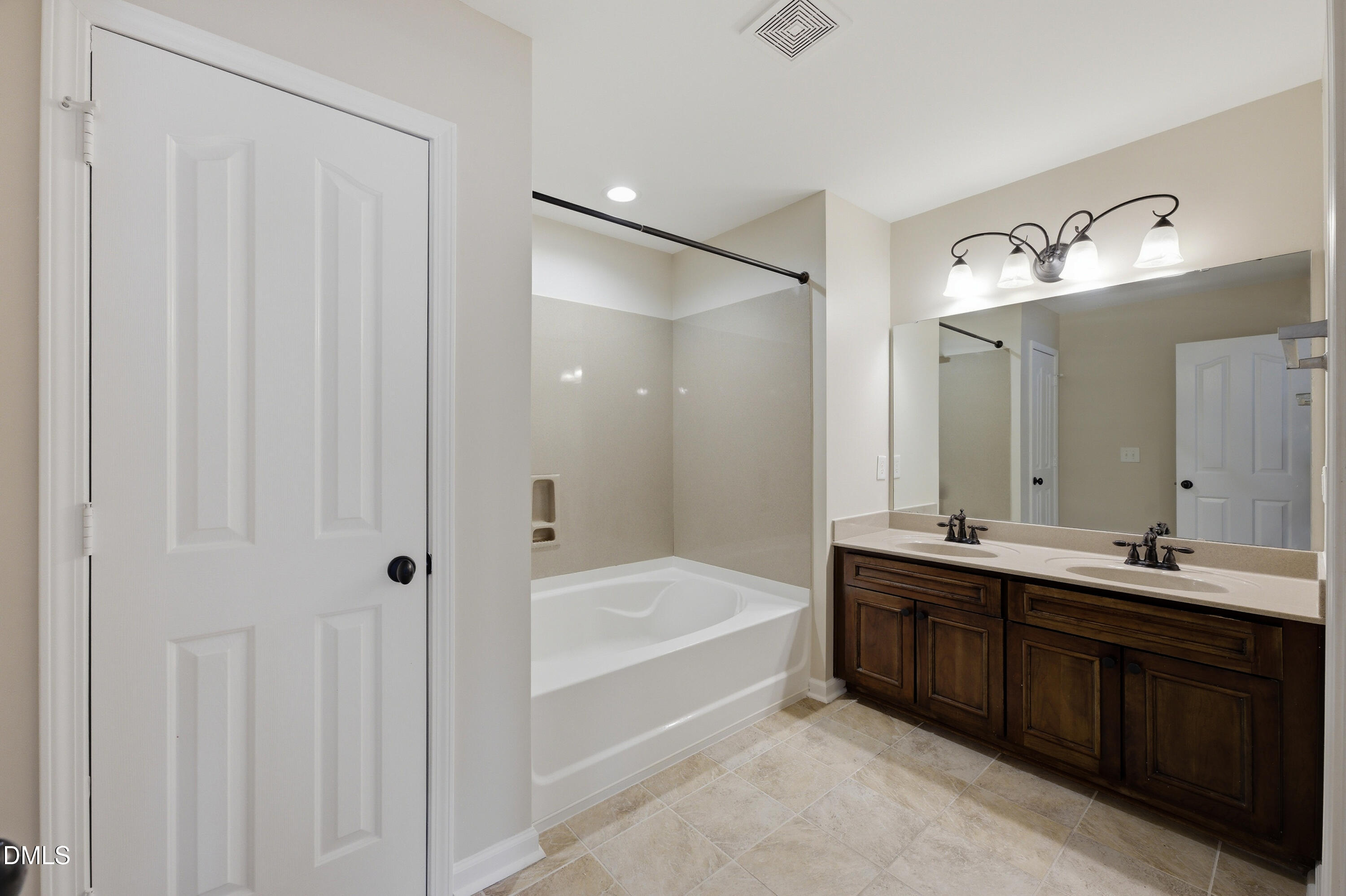 103 Longchamp Lane Property Photo 19