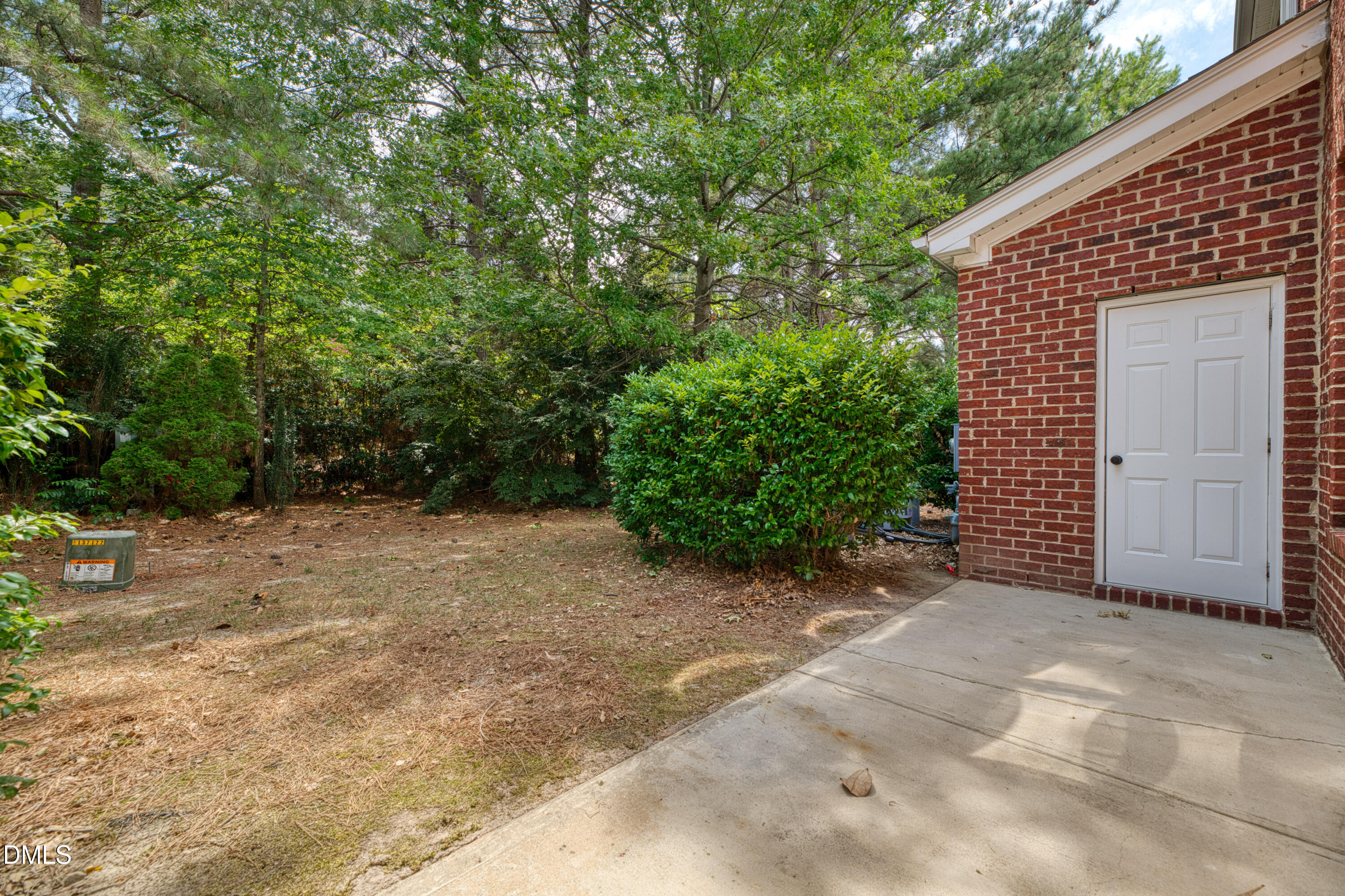 103 Longchamp Lane Property Photo 27