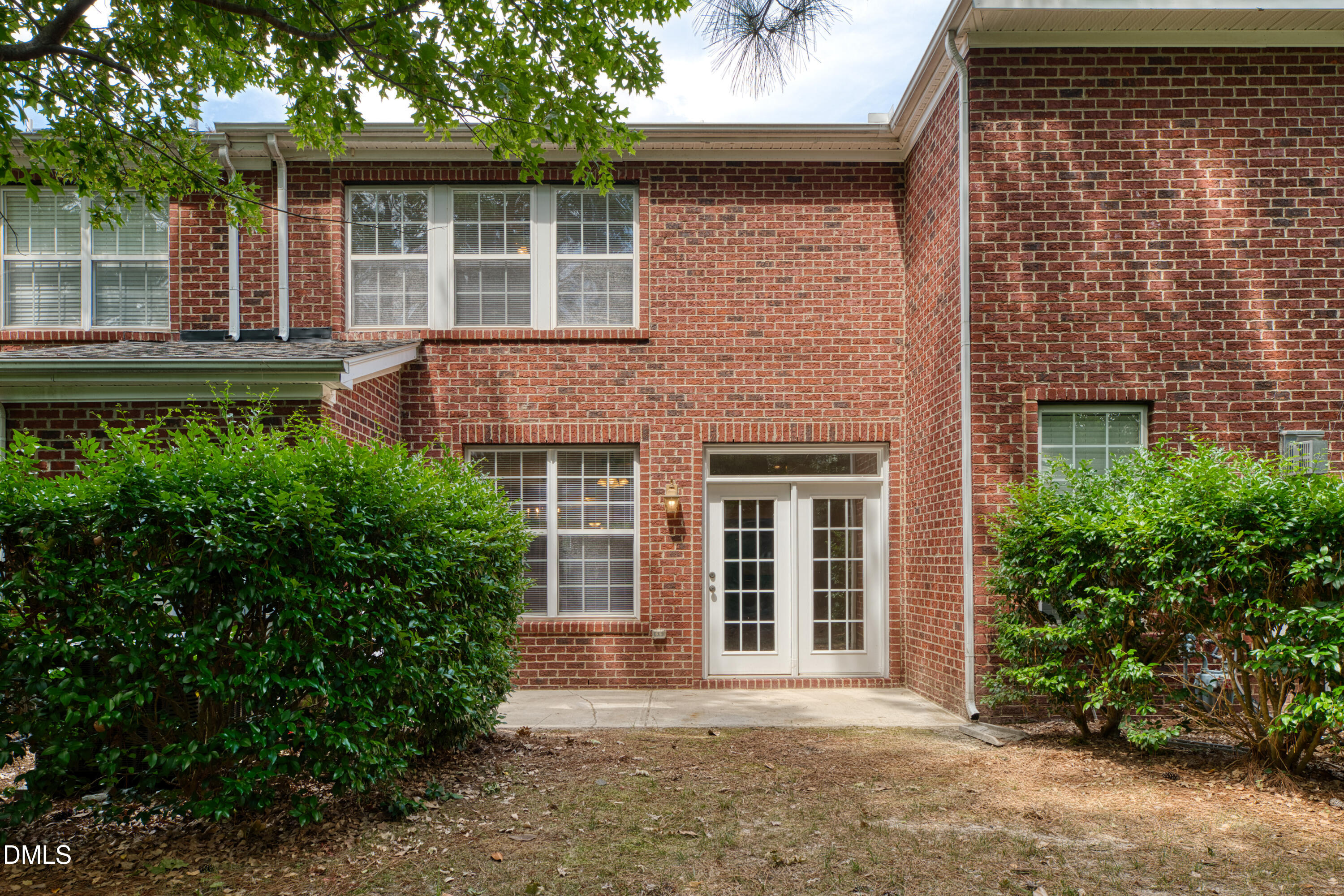 103 Longchamp Lane Property Photo 29