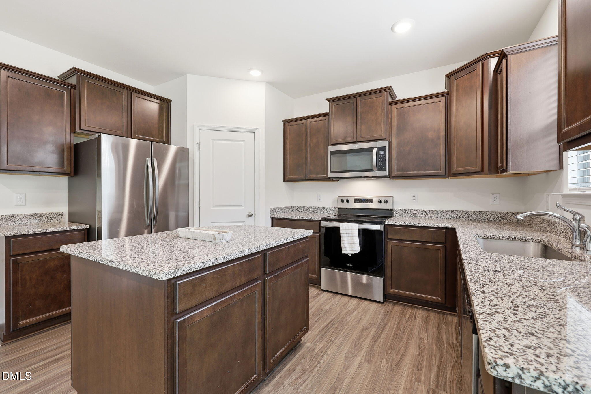 835 Golden Plum Lane Property Photo 14