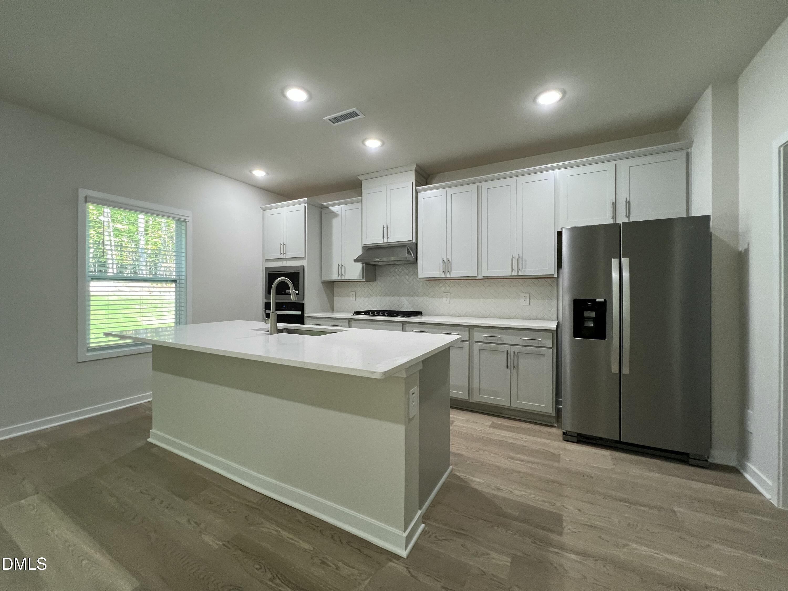 5947 Fallowfield Lane Property Photo 4