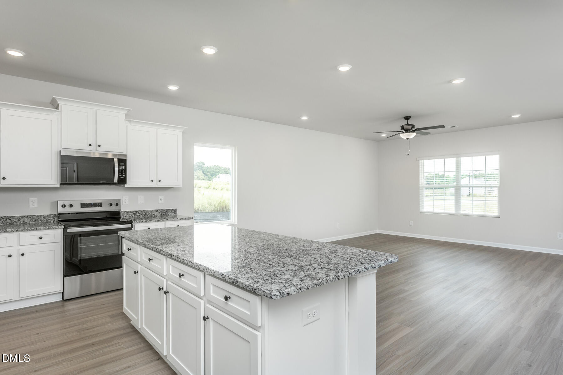 90 Foxton Place Property Photo 6