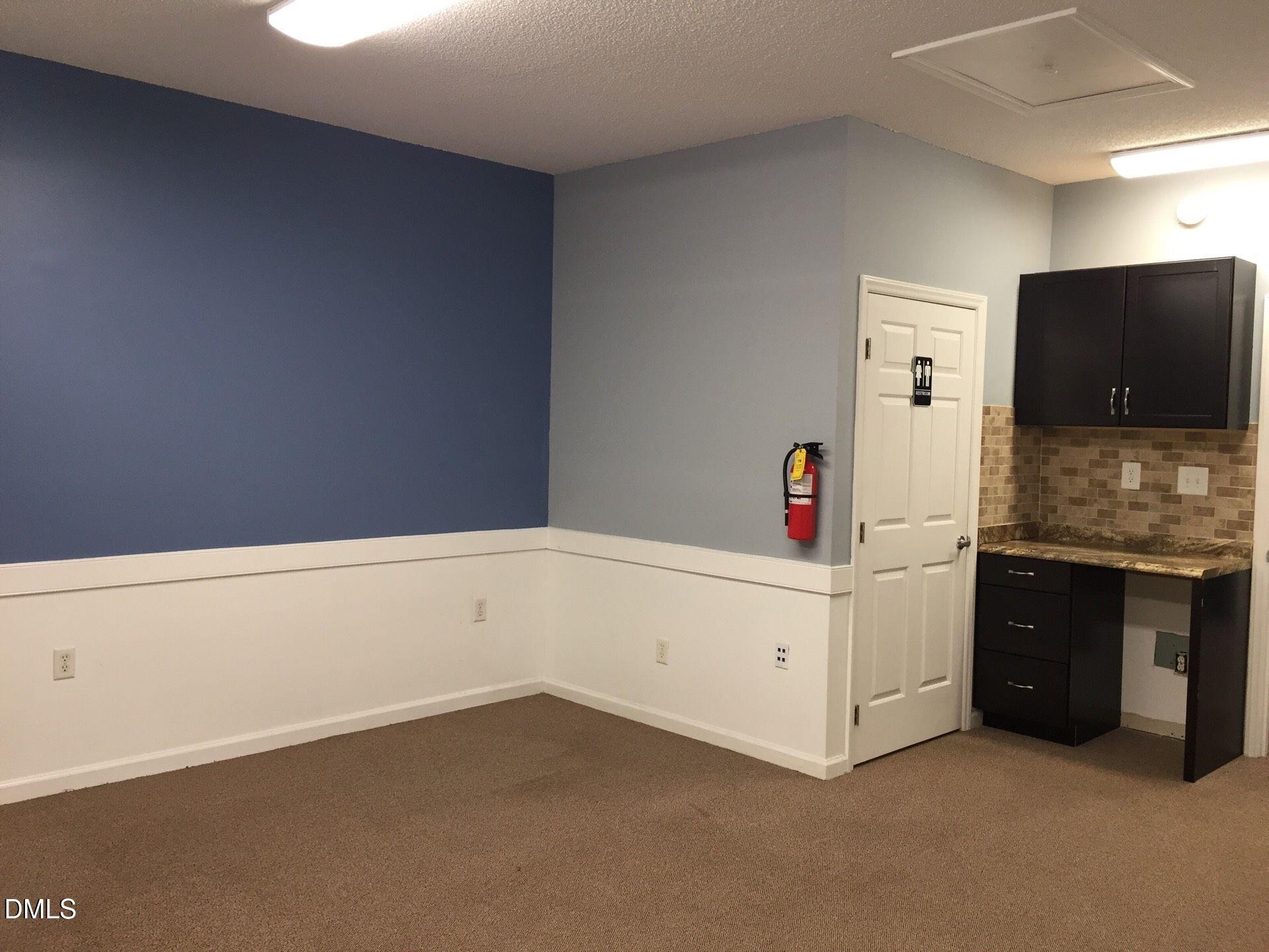 3745 Junction Boulevard Property Photo 5